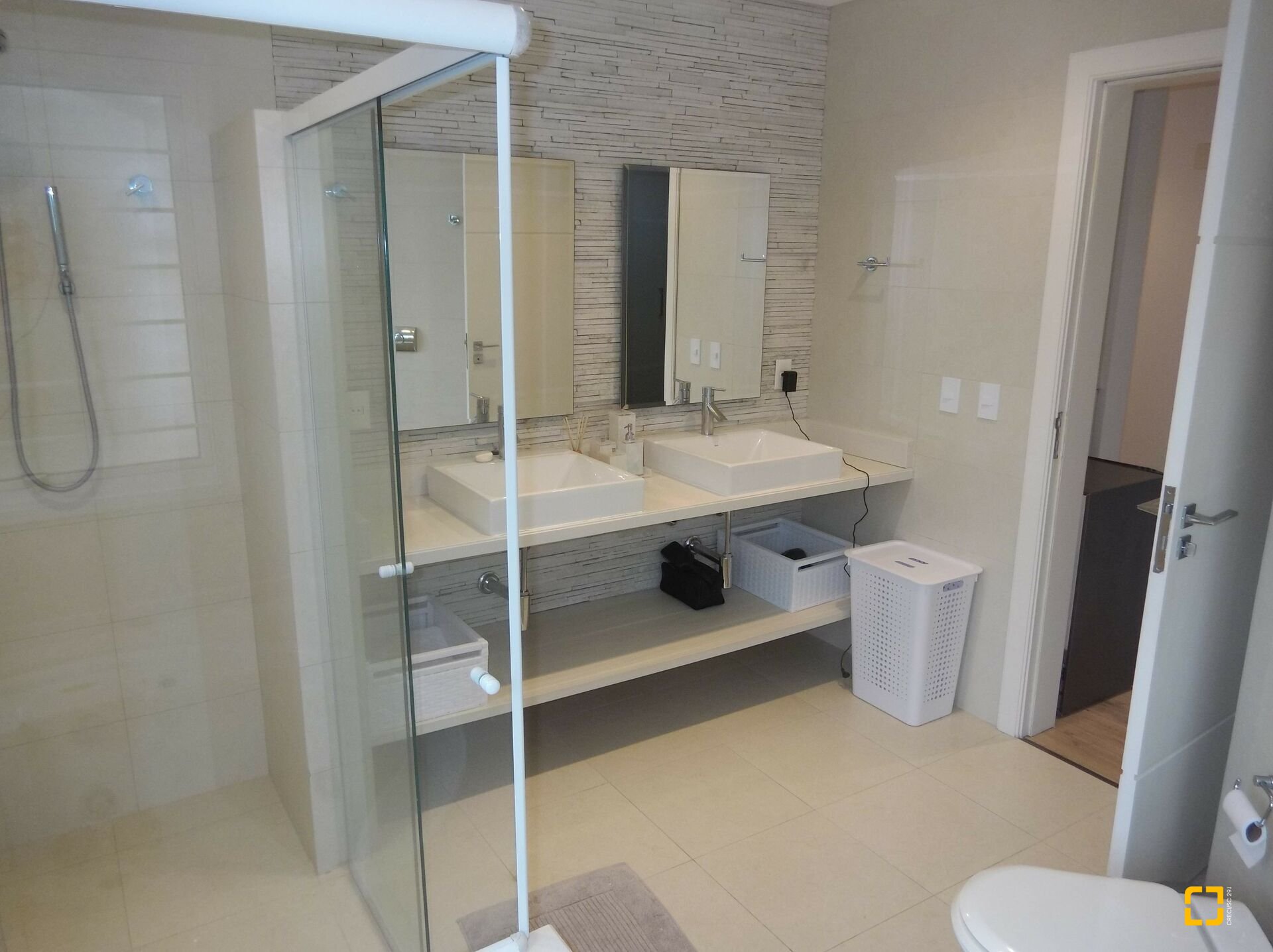 Casa com 551m², 10 quartos (sendo 5 suítes), 4 garagens, no bairro Jurerê Internacional em Florianópolis