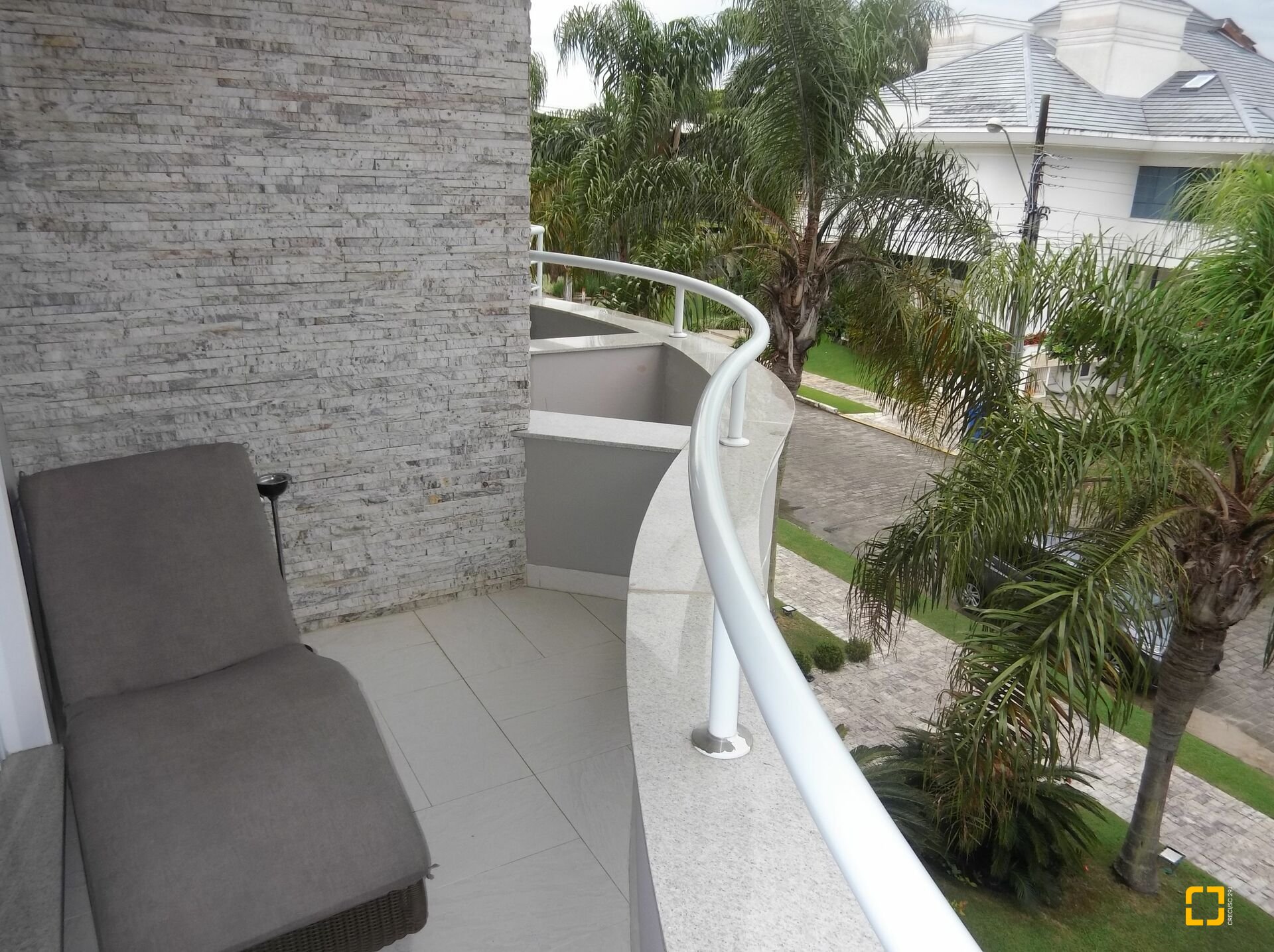 Casa com 551m², 10 quartos (sendo 5 suítes), 4 garagens, no bairro Jurerê Internacional em Florianópolis
