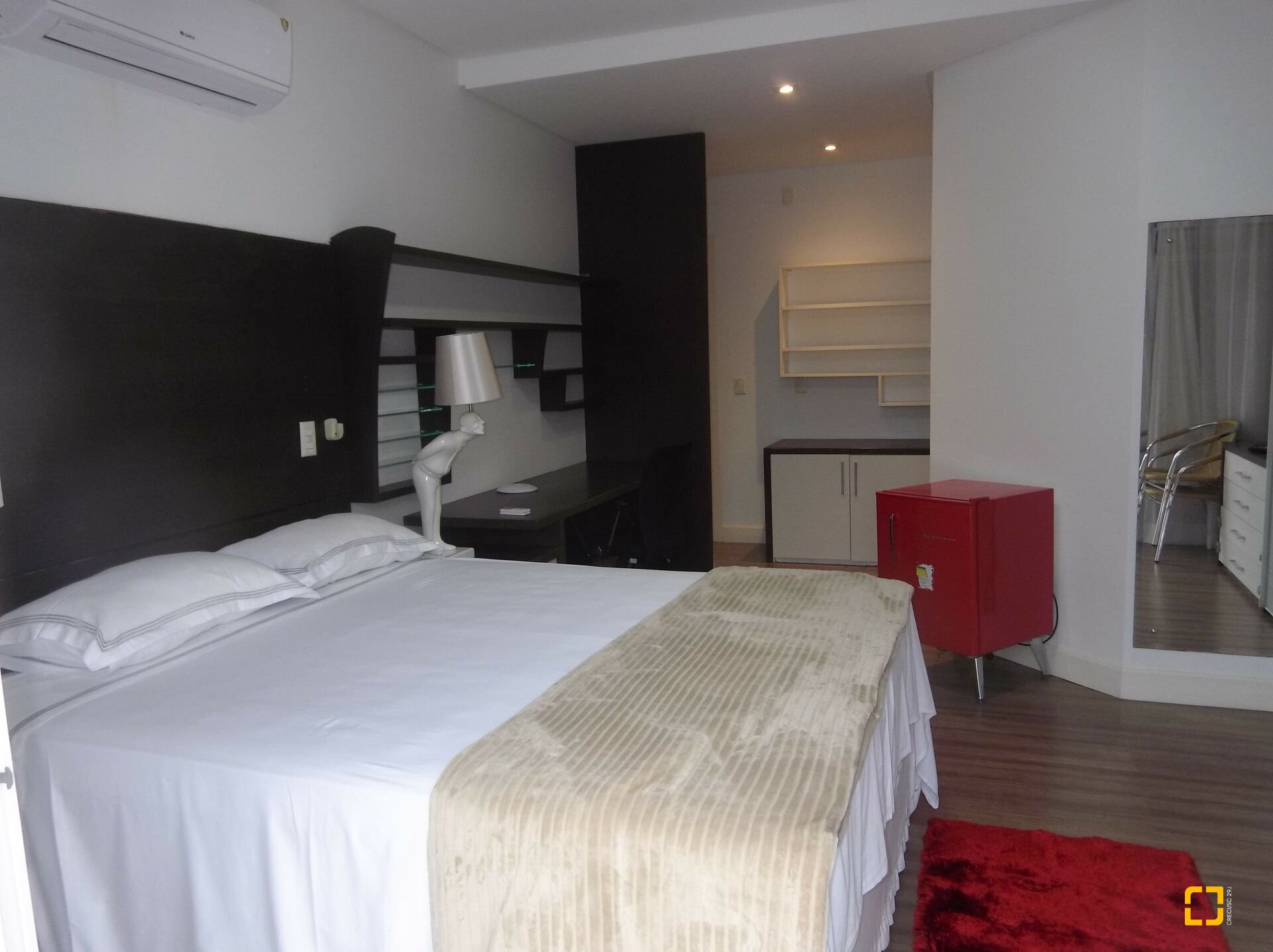 Casa com 551m², 10 quartos (sendo 5 suítes), 4 garagens, no bairro Jurerê Internacional em Florianópolis