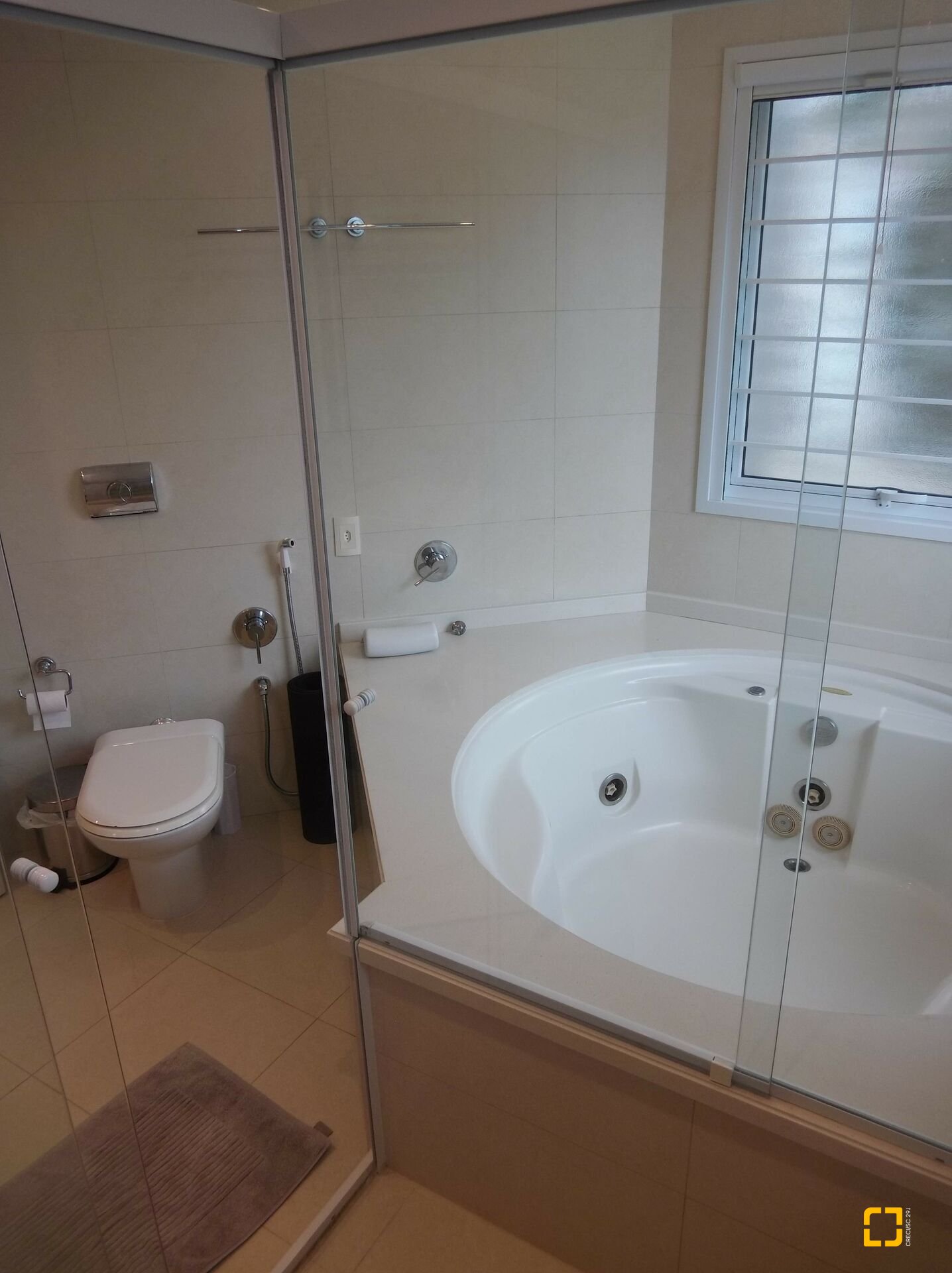 Casa com 551m², 10 quartos (sendo 5 suítes), 4 garagens, no bairro Jurerê Internacional em Florianópolis