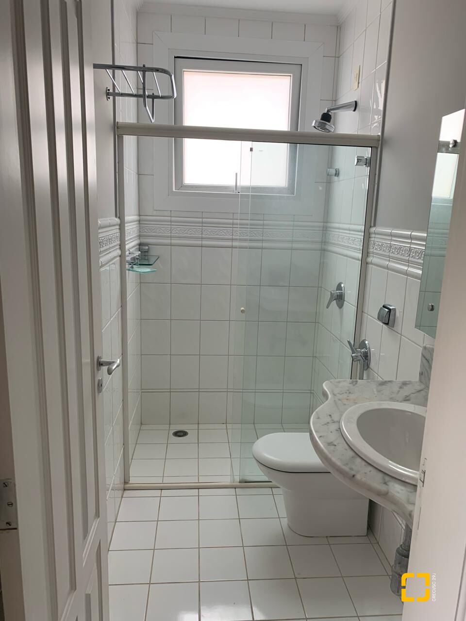 Casa com 370m², 7 quartos (sendo 2 suítes), 2 garagens, no bairro Jurerê Internacional em Florianópolis
