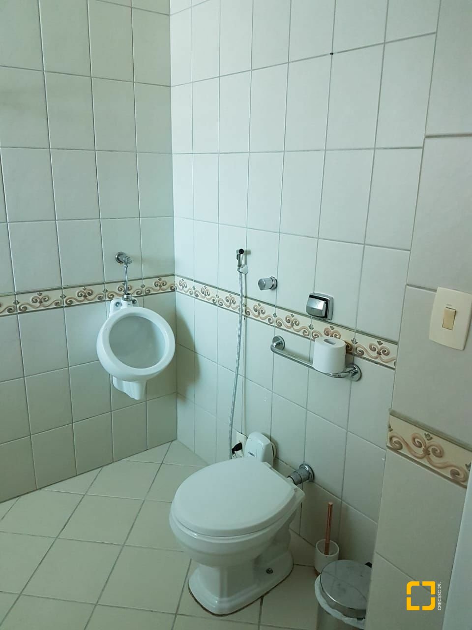 Casa com 380m², 9 quartos (sendo 4 suítes), 2 garagens, no bairro Jurerê Internacional em Florianópolis