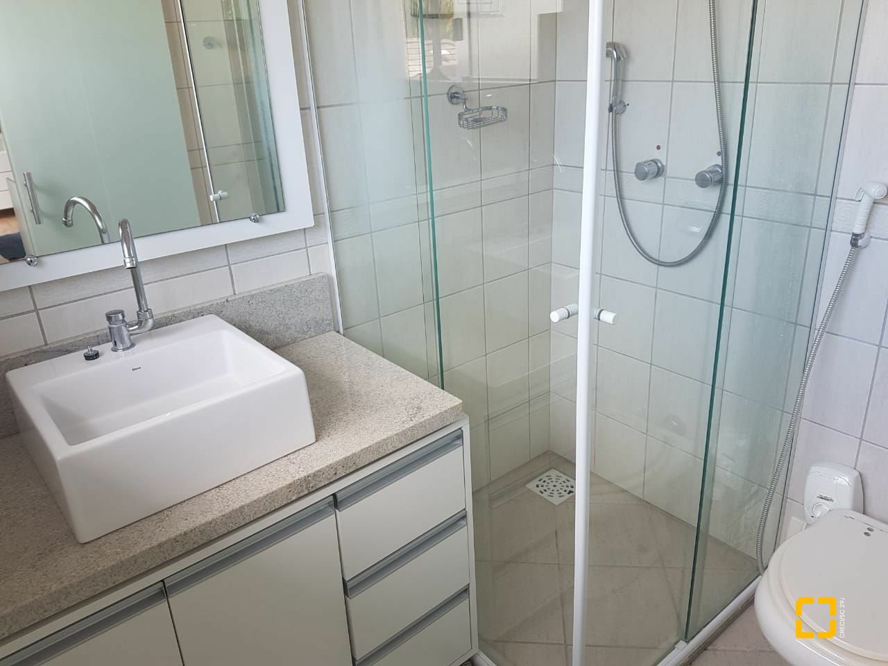 Casa com 380m², 9 quartos (sendo 4 suítes), 2 garagens, no bairro Jurerê Internacional em Florianópolis