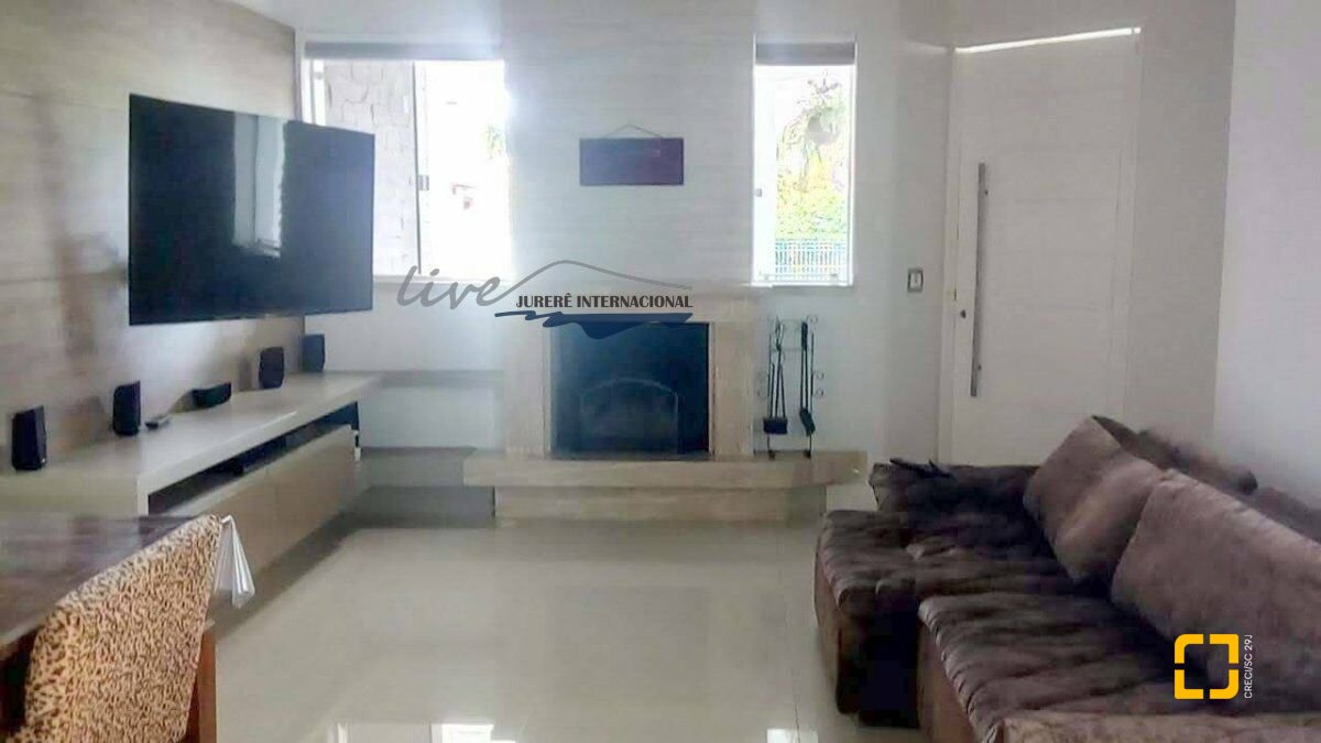 Casa com 310m², 8 quartos (sendo 4 suítes), 3 garagens, no bairro Jurerê Internacional em Florianópolis
