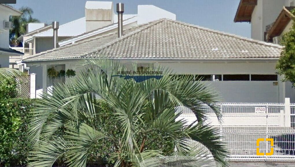Casa com 310m², 8 quartos (sendo 4 suítes), 3 garagens, no bairro Jurerê Internacional em Florianópolis
