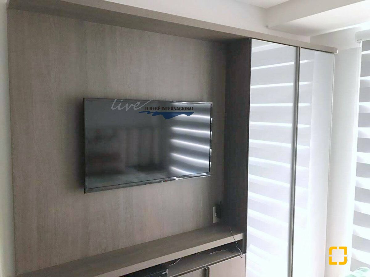 Casa com 310m², 8 quartos (sendo 4 suítes), 3 garagens, no bairro Jurerê Internacional em Florianópolis