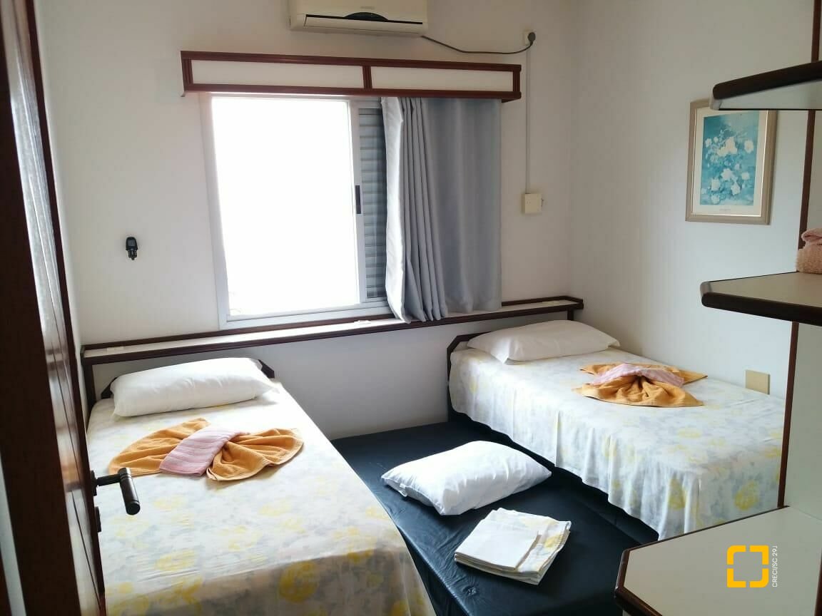 Casa com 580m², 10 quartos (sendo 3 suítes), 5 garagens, no bairro Jurerê Internacional em Florianópolis