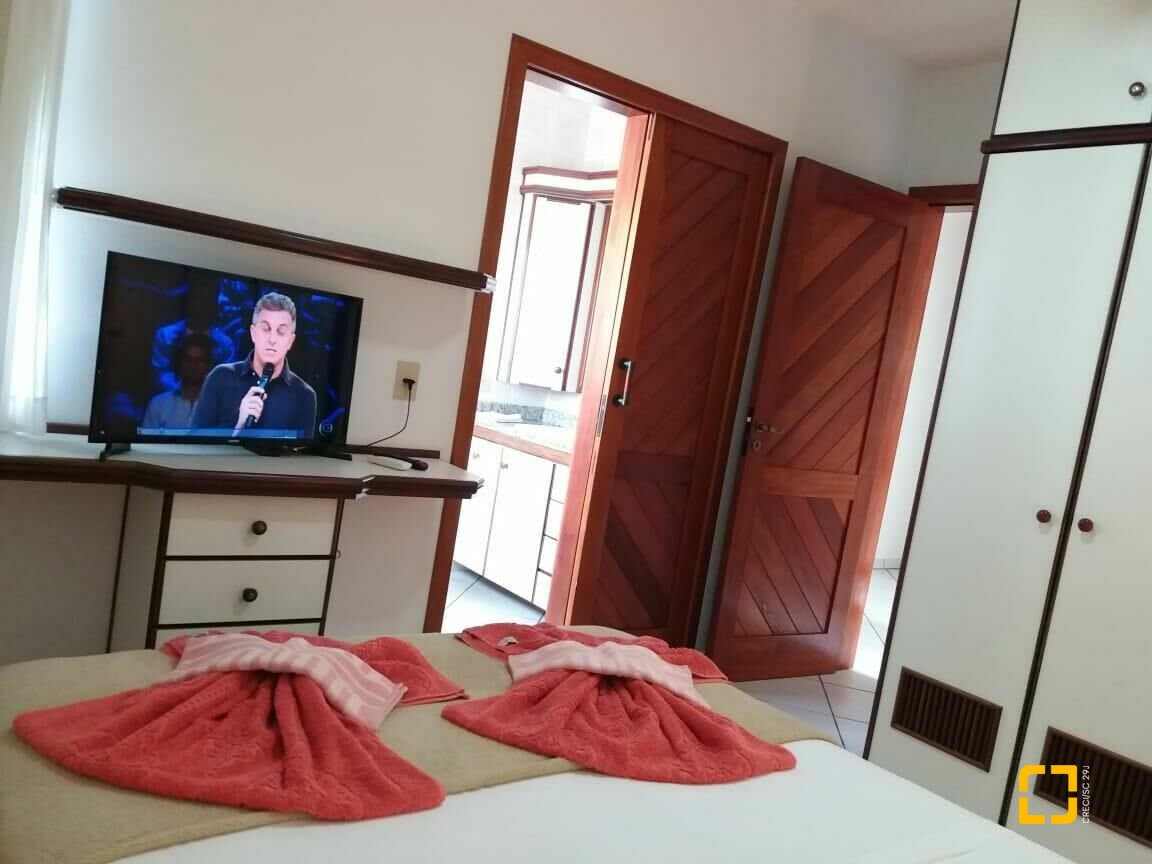 Casa com 580m², 10 quartos (sendo 3 suítes), 5 garagens, no bairro Jurerê Internacional em Florianópolis
