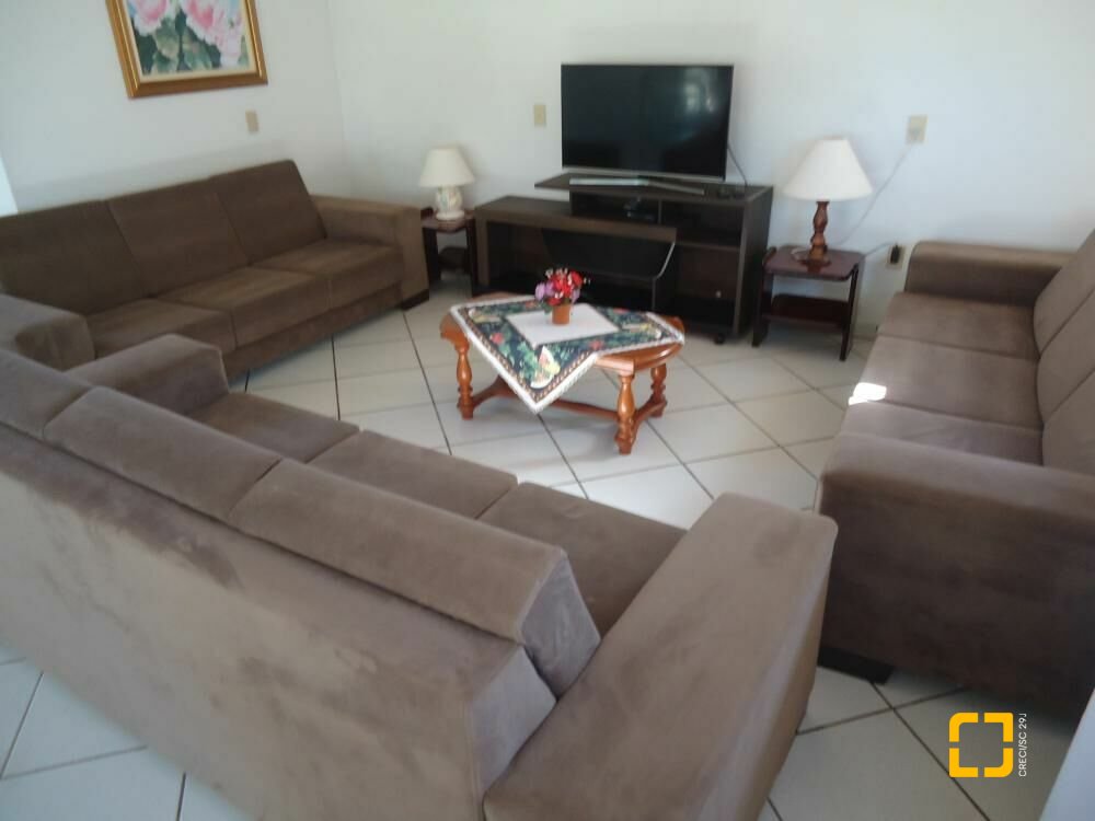 Casa com 580m², 10 quartos (sendo 3 suítes), 5 garagens, no bairro Jurerê Internacional em Florianópolis
