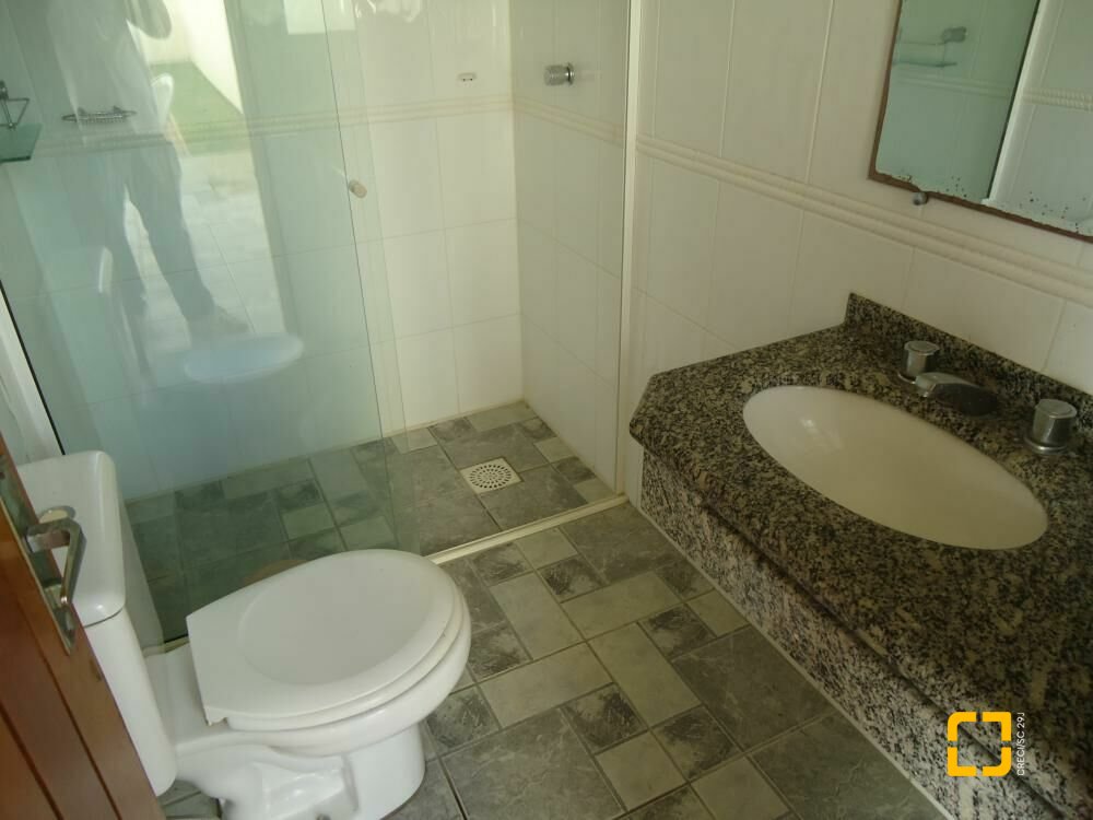 Casa com 580m², 10 quartos (sendo 3 suítes), 5 garagens, no bairro Jurerê Internacional em Florianópolis