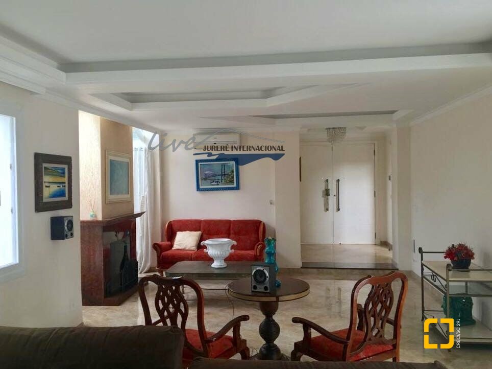 Casa com 430m², 8 quartos (sendo 4 suítes), 3 garagens, no bairro Jurerê Internacional em Florianópolis