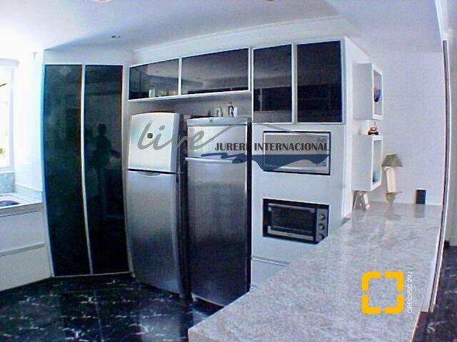 Casa com 430m², 8 quartos (sendo 4 suítes), 3 garagens, no bairro Jurerê Internacional em Florianópolis