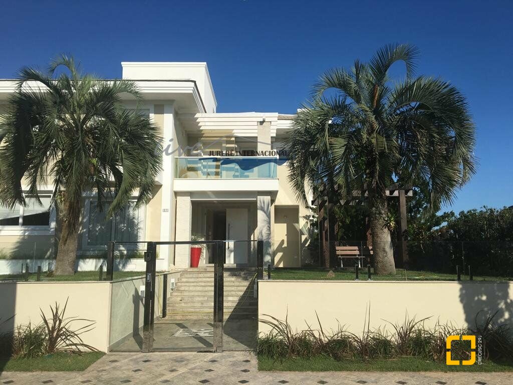 Casa com 430m², 8 quartos (sendo 4 suítes), 3 garagens, no bairro Jurerê Internacional em Florianópolis