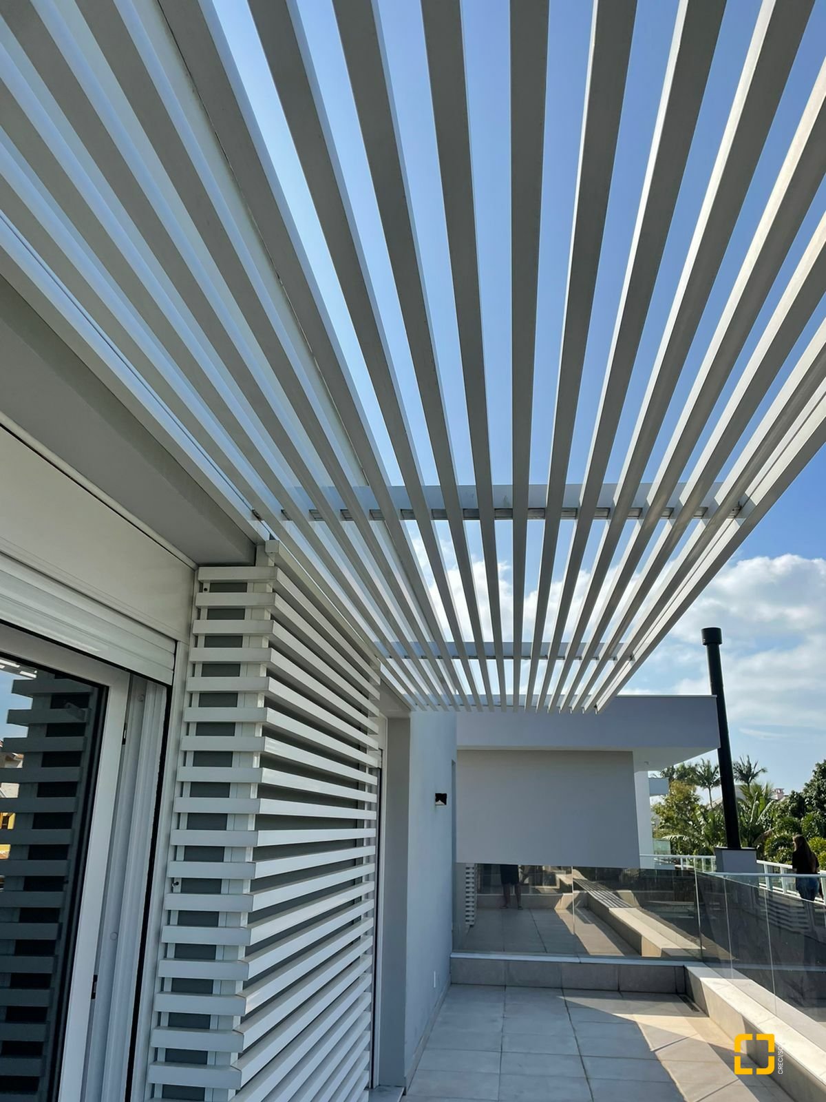 Casa com 412m², 6 quartos (sendo 3 suítes), 2 garagens, no bairro Jurerê Internacional em Florianópolis