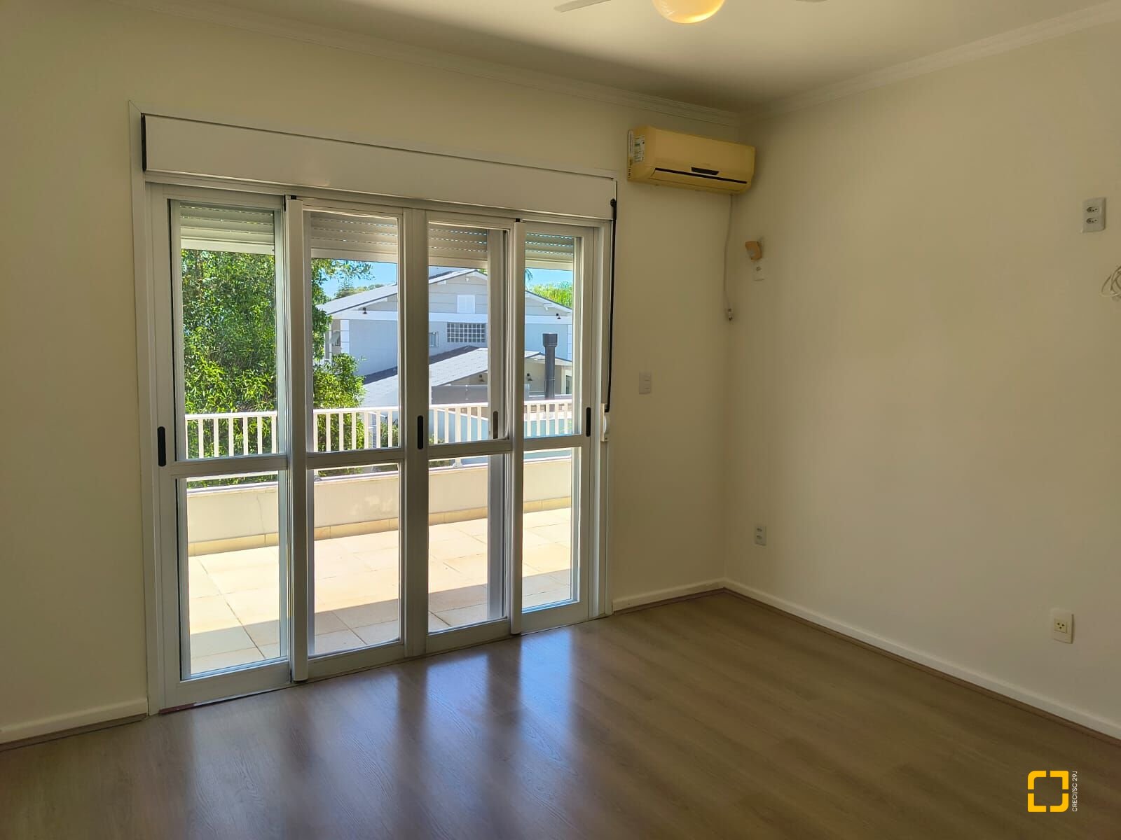 Casa com 246m², 7 quartos (sendo 3 suítes), 4 garagens, no bairro Jurerê Internacional em Florianópolis