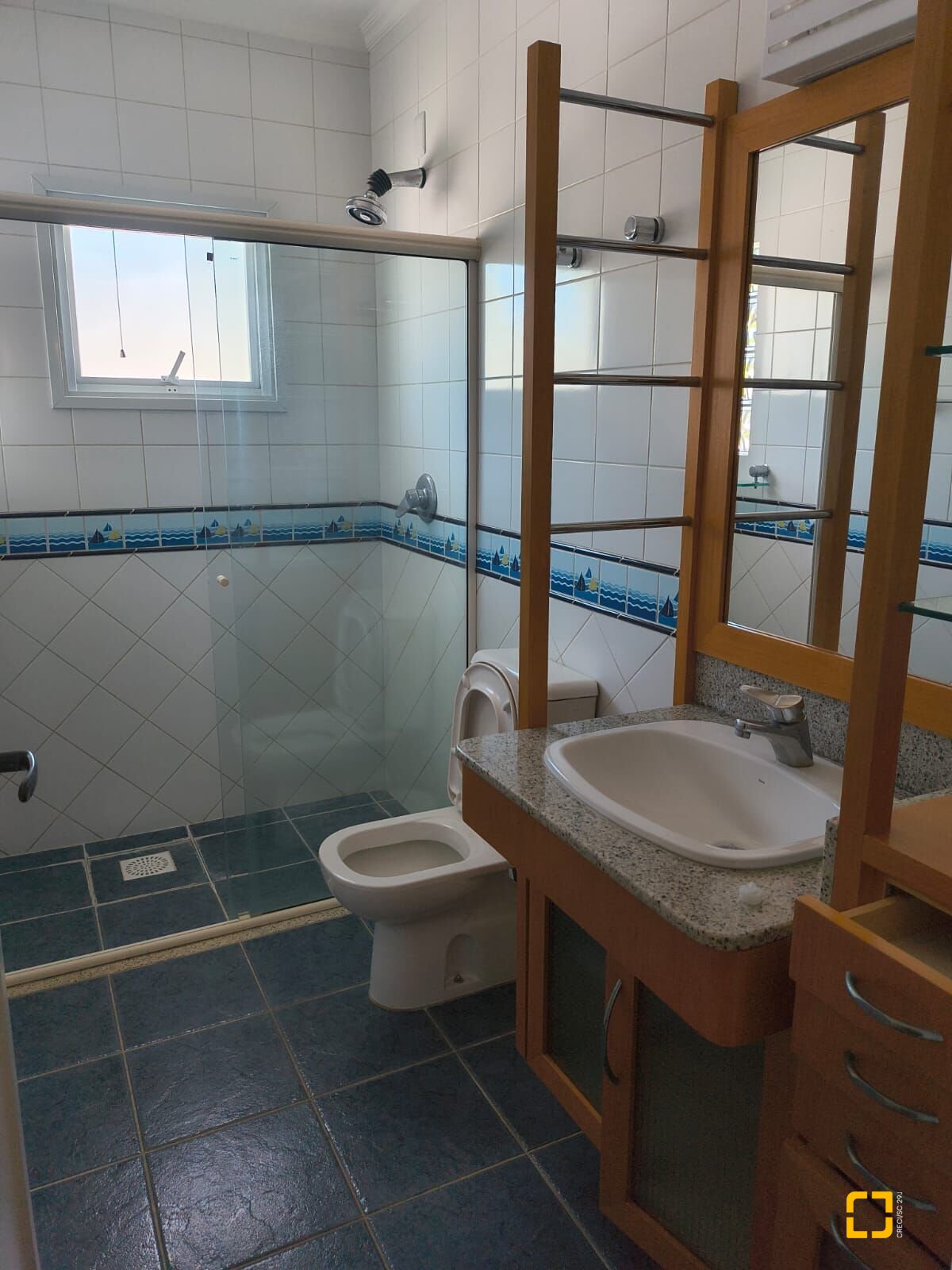Casa com 246m², 7 quartos (sendo 3 suítes), 4 garagens, no bairro Jurerê Internacional em Florianópolis