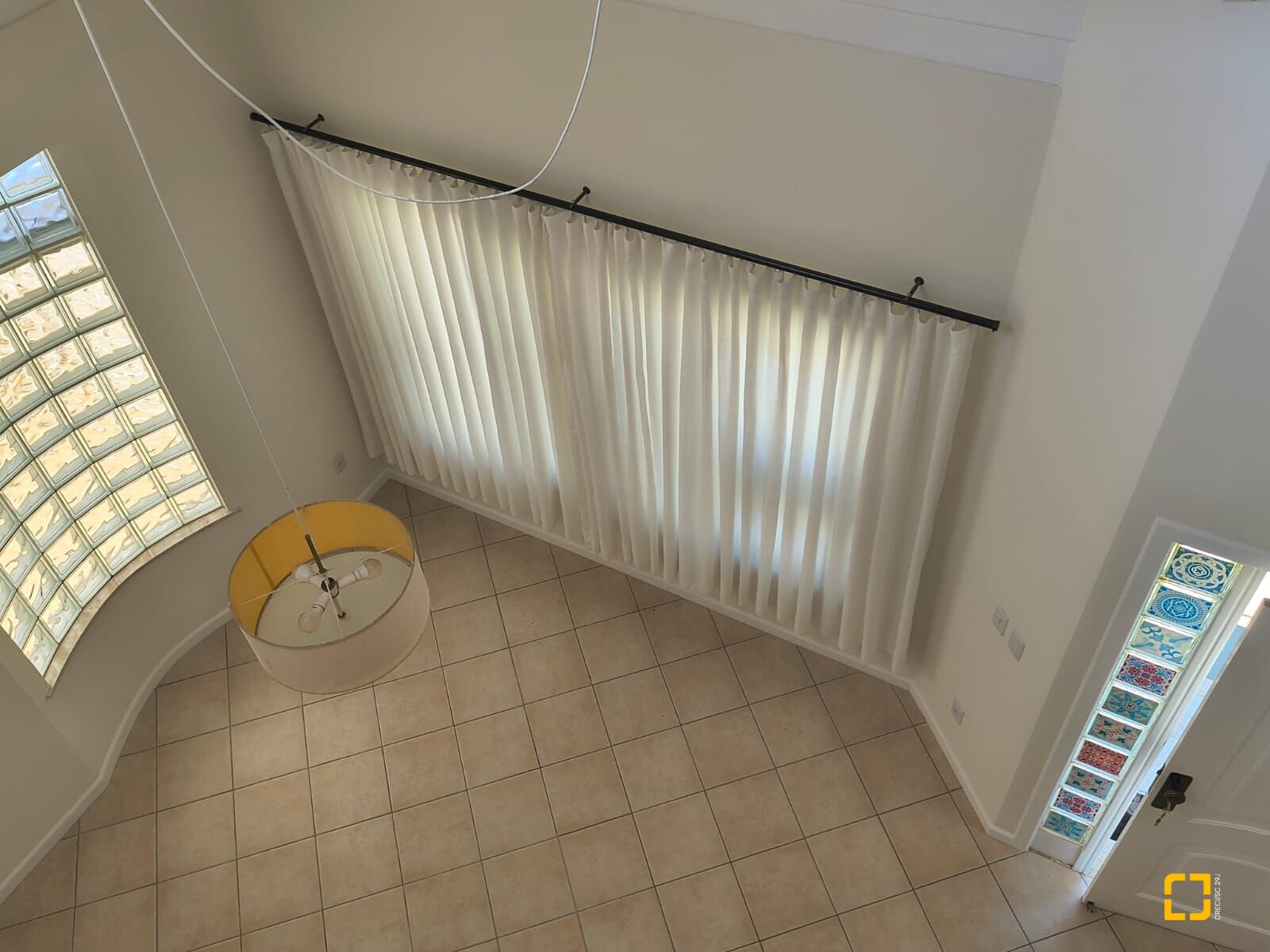 Casa com 246m², 7 quartos (sendo 3 suítes), 4 garagens, no bairro Jurerê Internacional em Florianópolis