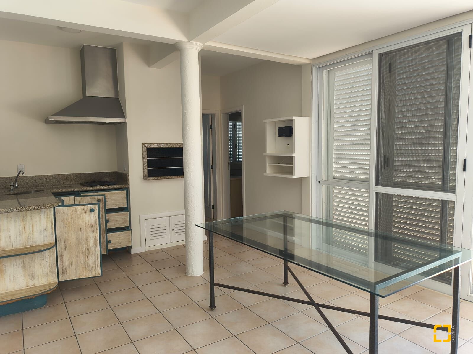 Casa com 246m², 7 quartos (sendo 3 suítes), 4 garagens, no bairro Jurerê Internacional em Florianópolis