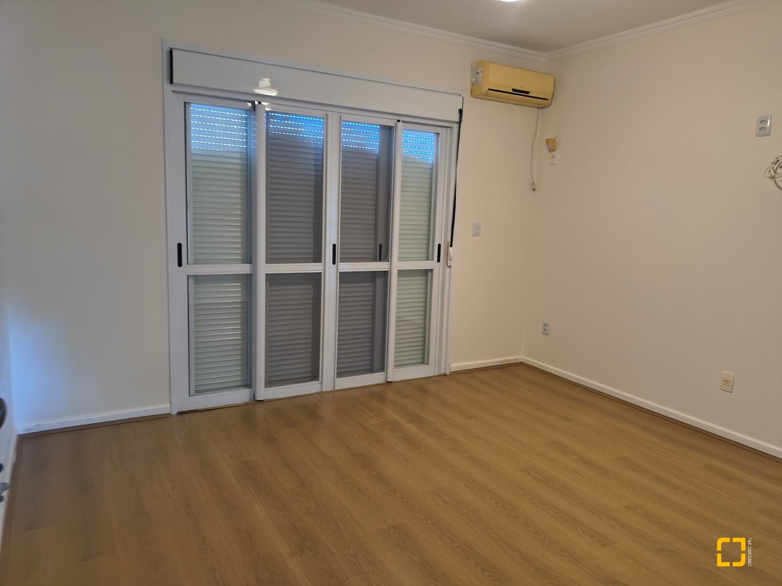 Casa com 246m², 7 quartos (sendo 3 suítes), 4 garagens, no bairro Jurerê Internacional em Florianópolis
