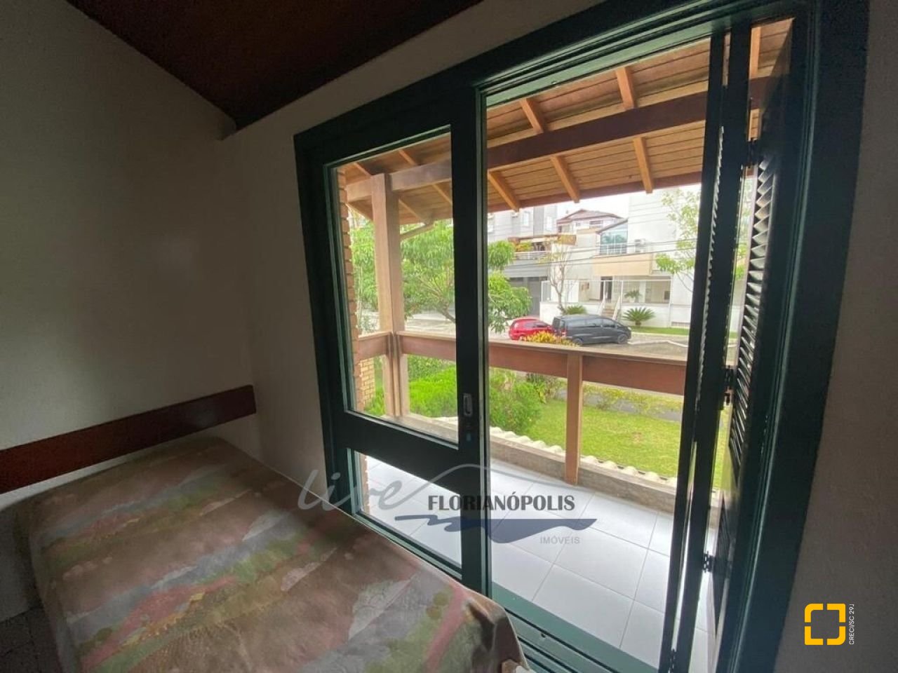 Casa com 200m², 4 quartos (sendo 1 suíte), 1 garagem, no bairro Jurerê Internacional em Florianópolis