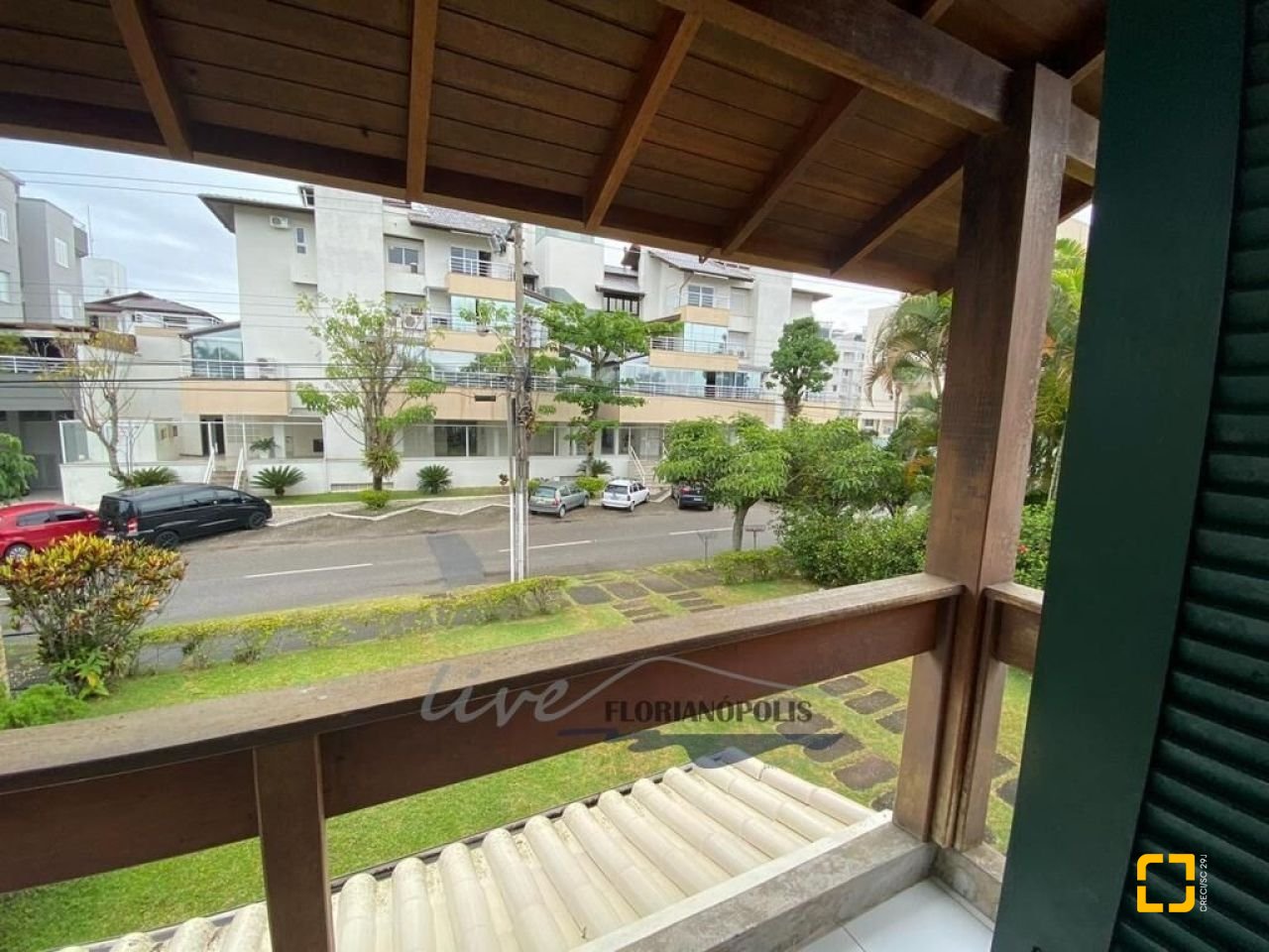 Casa com 200m², 4 quartos (sendo 1 suíte), 1 garagem, no bairro Jurerê Internacional em Florianópolis