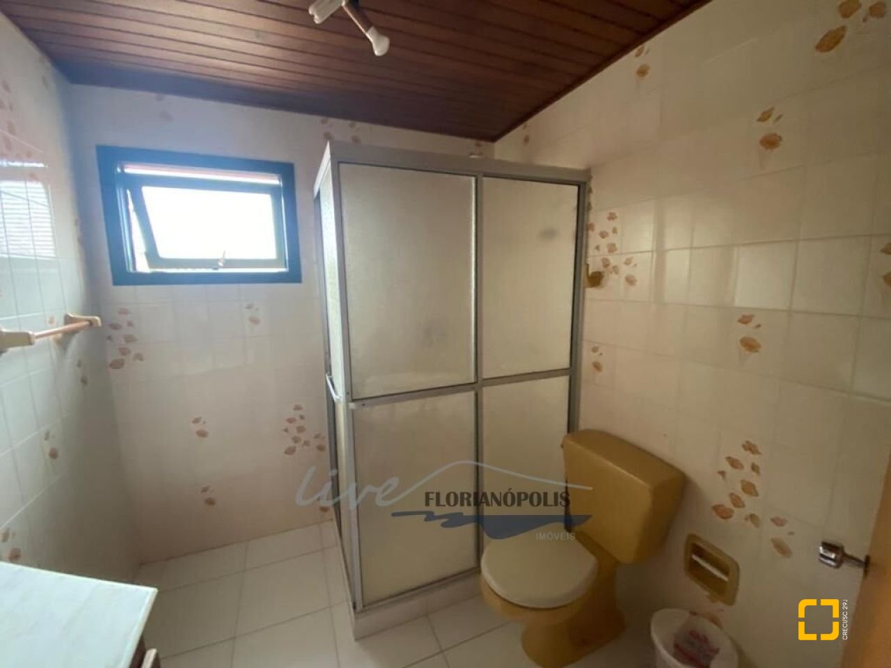 Casa com 200m², 4 quartos (sendo 1 suíte), 1 garagem, no bairro Jurerê Internacional em Florianópolis