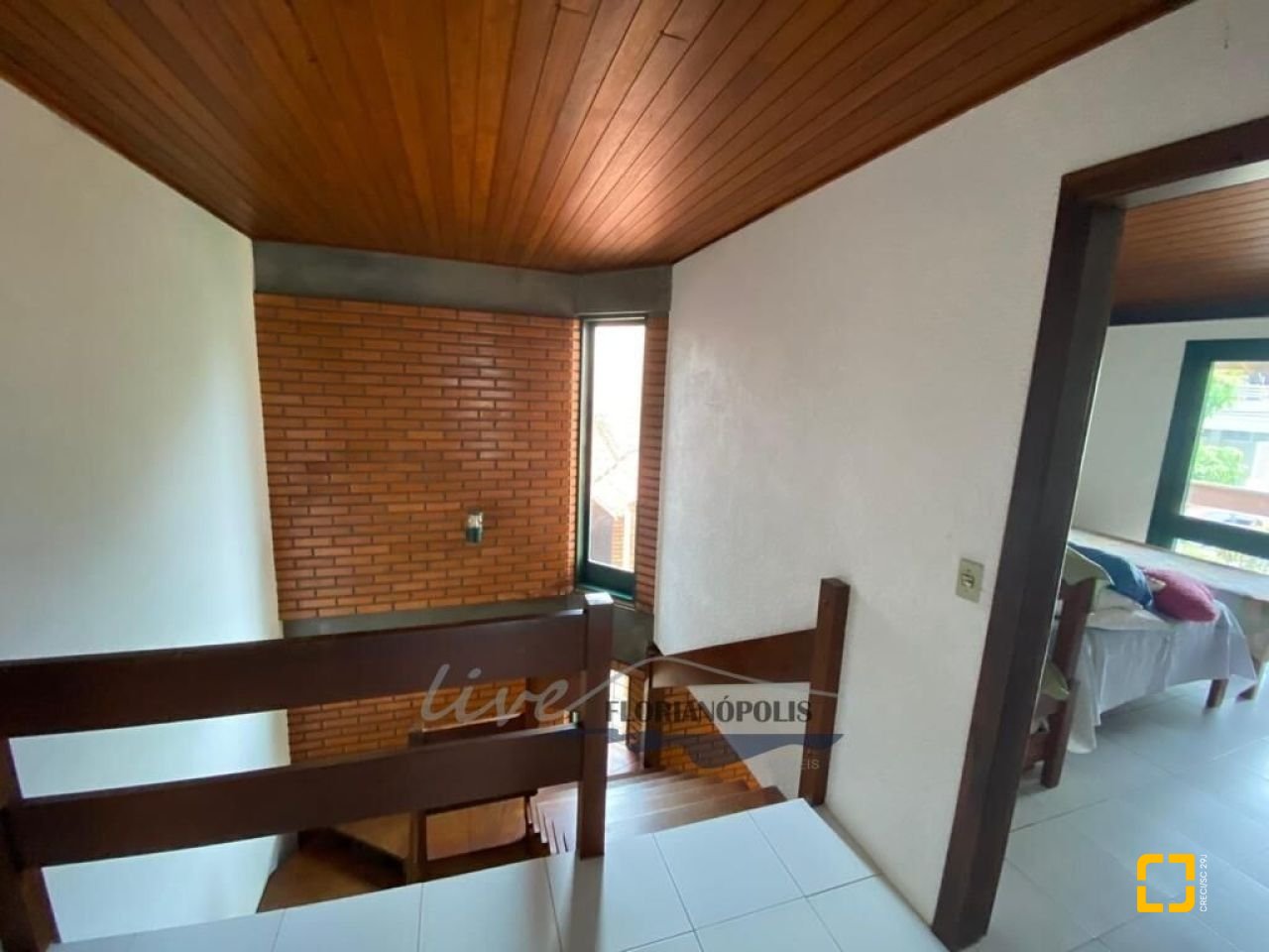 Casa com 200m², 4 quartos (sendo 1 suíte), 1 garagem, no bairro Jurerê Internacional em Florianópolis