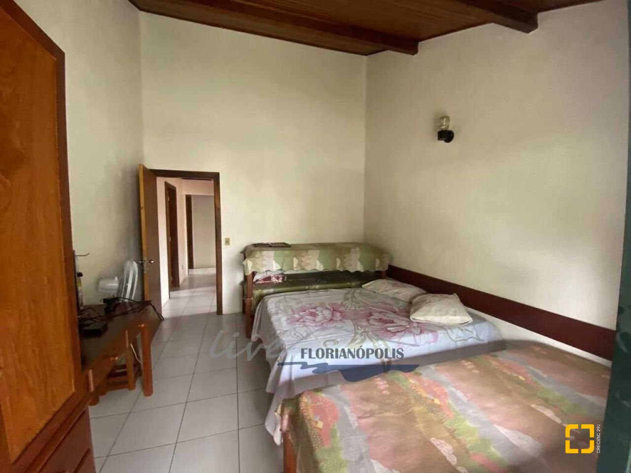 Casa com 200m², 4 quartos (sendo 1 suíte), 1 garagem, no bairro Jurerê Internacional em Florianópolis