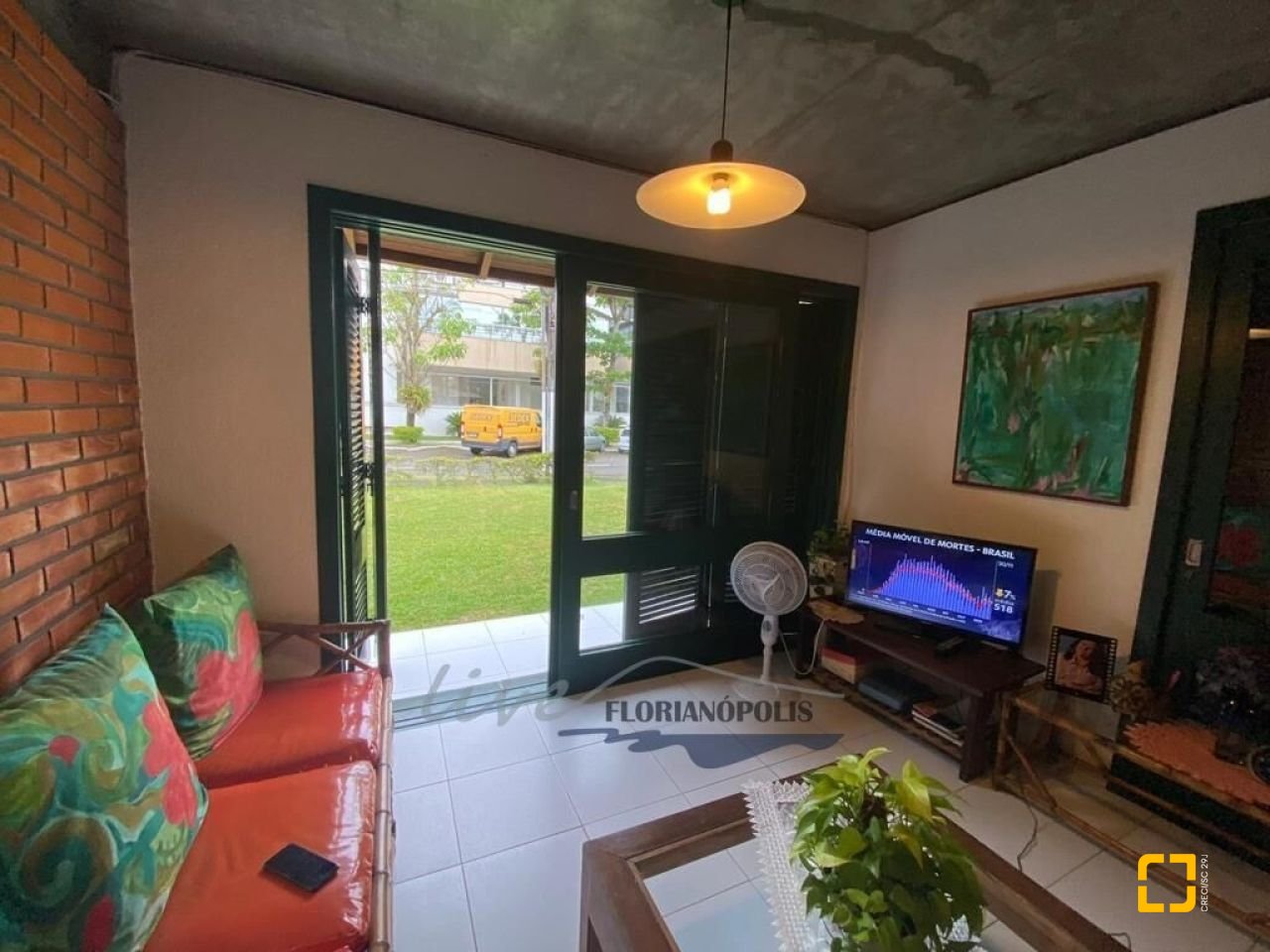 Casa com 200m², 4 quartos (sendo 1 suíte), 1 garagem, no bairro Jurerê Internacional em Florianópolis