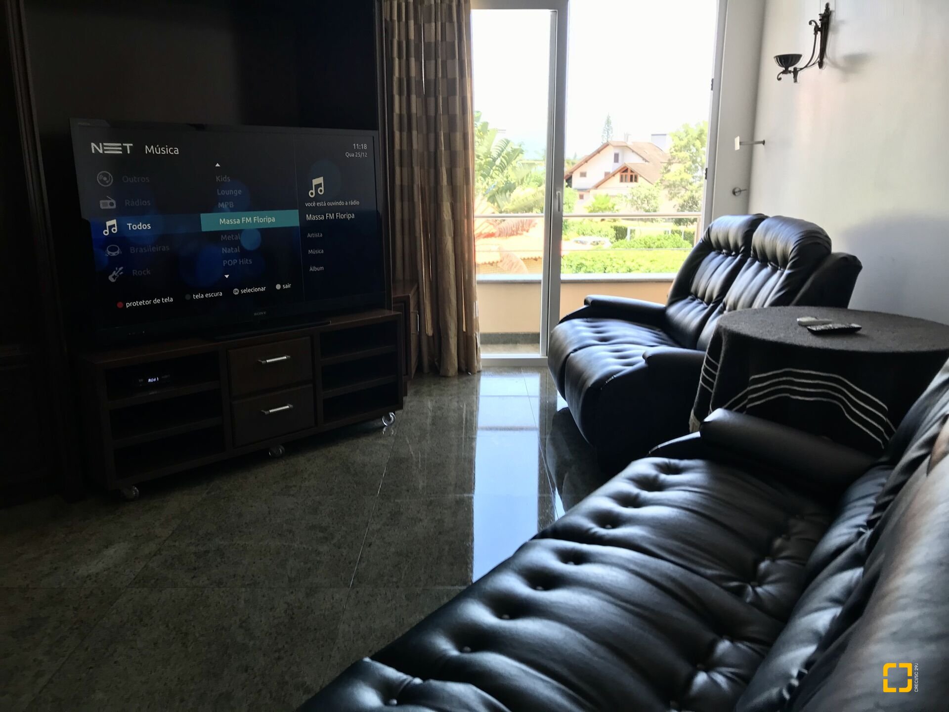 Casa com 800m², 9 quartos (sendo 8 suítes), 5 garagens, no bairro Jurerê Internacional em Florianópolis