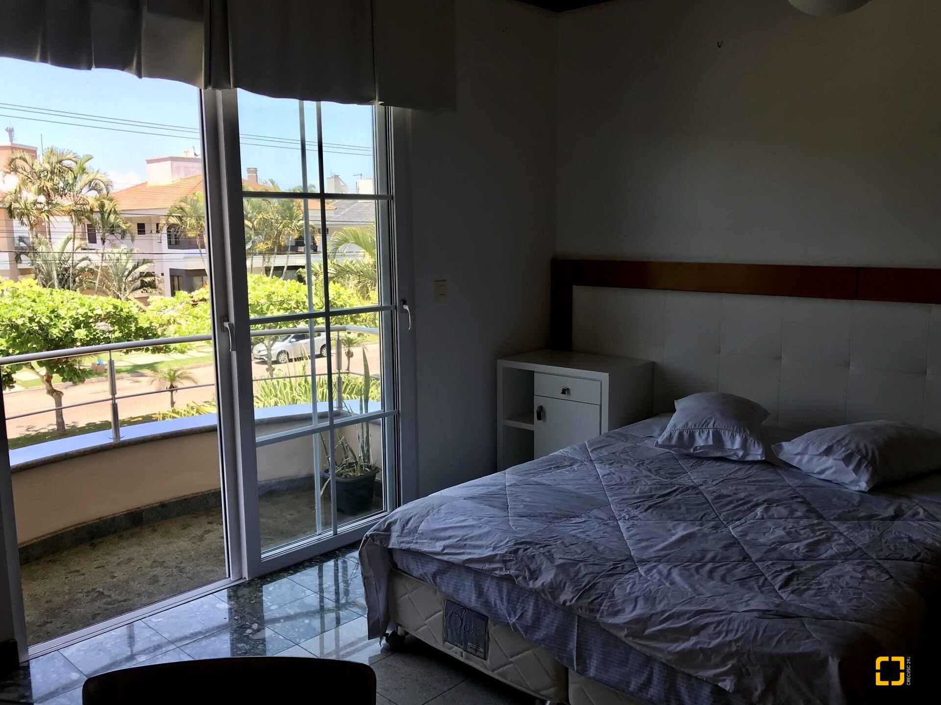 Casa com 800m², 9 quartos (sendo 8 suítes), 5 garagens, no bairro Jurerê Internacional em Florianópolis