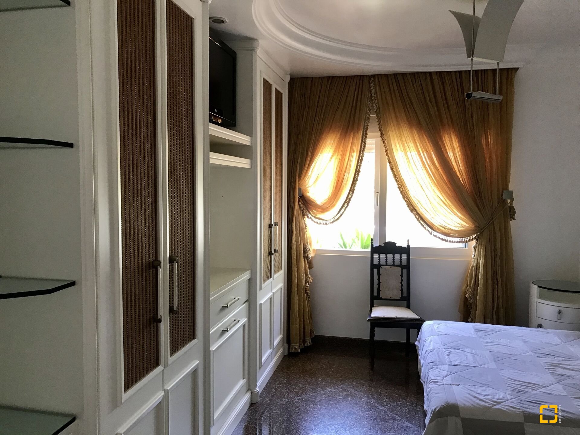 Casa com 800m², 9 quartos (sendo 8 suítes), 5 garagens, no bairro Jurerê Internacional em Florianópolis