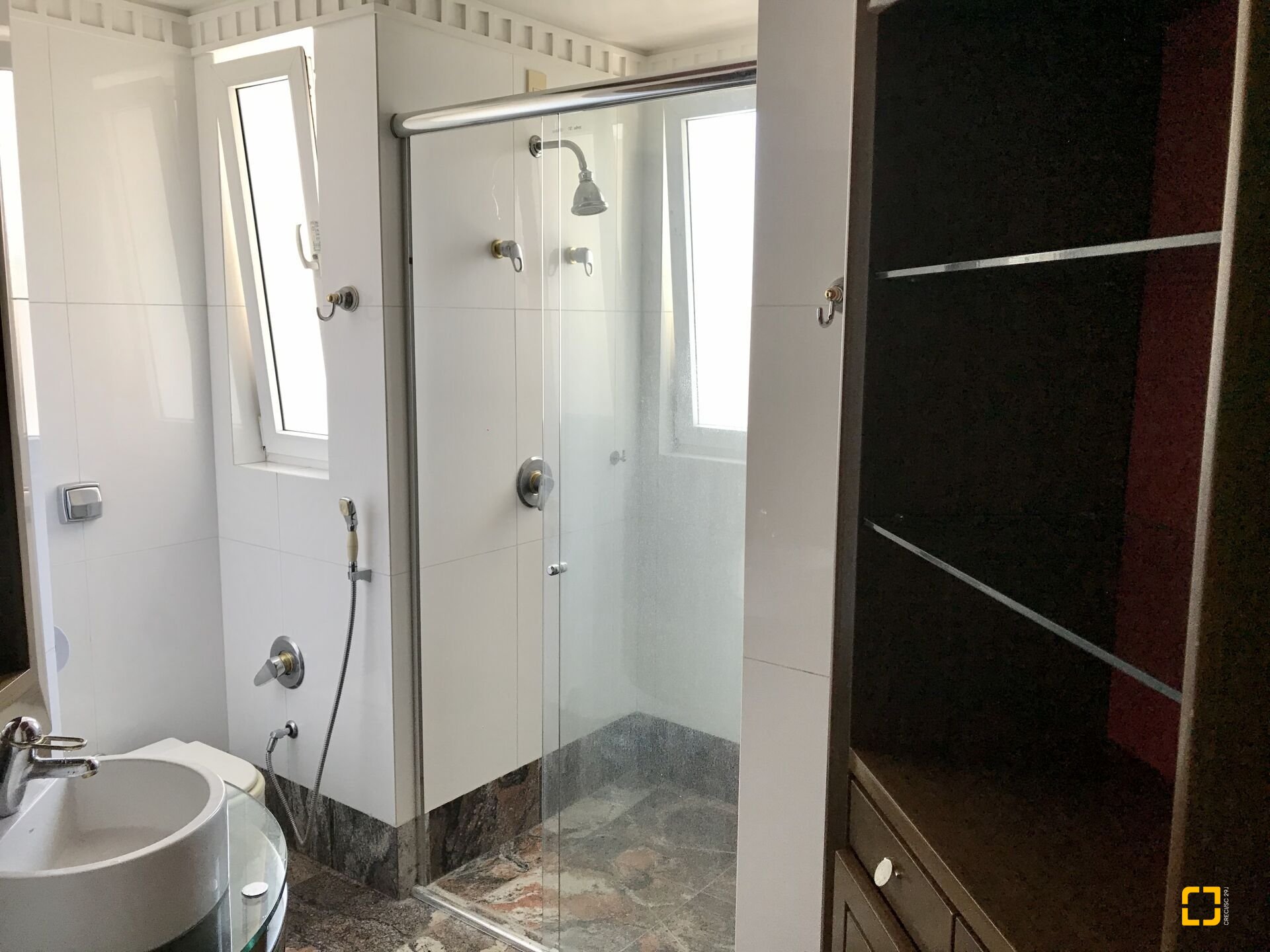 Casa com 800m², 9 quartos (sendo 8 suítes), 5 garagens, no bairro Jurerê Internacional em Florianópolis
