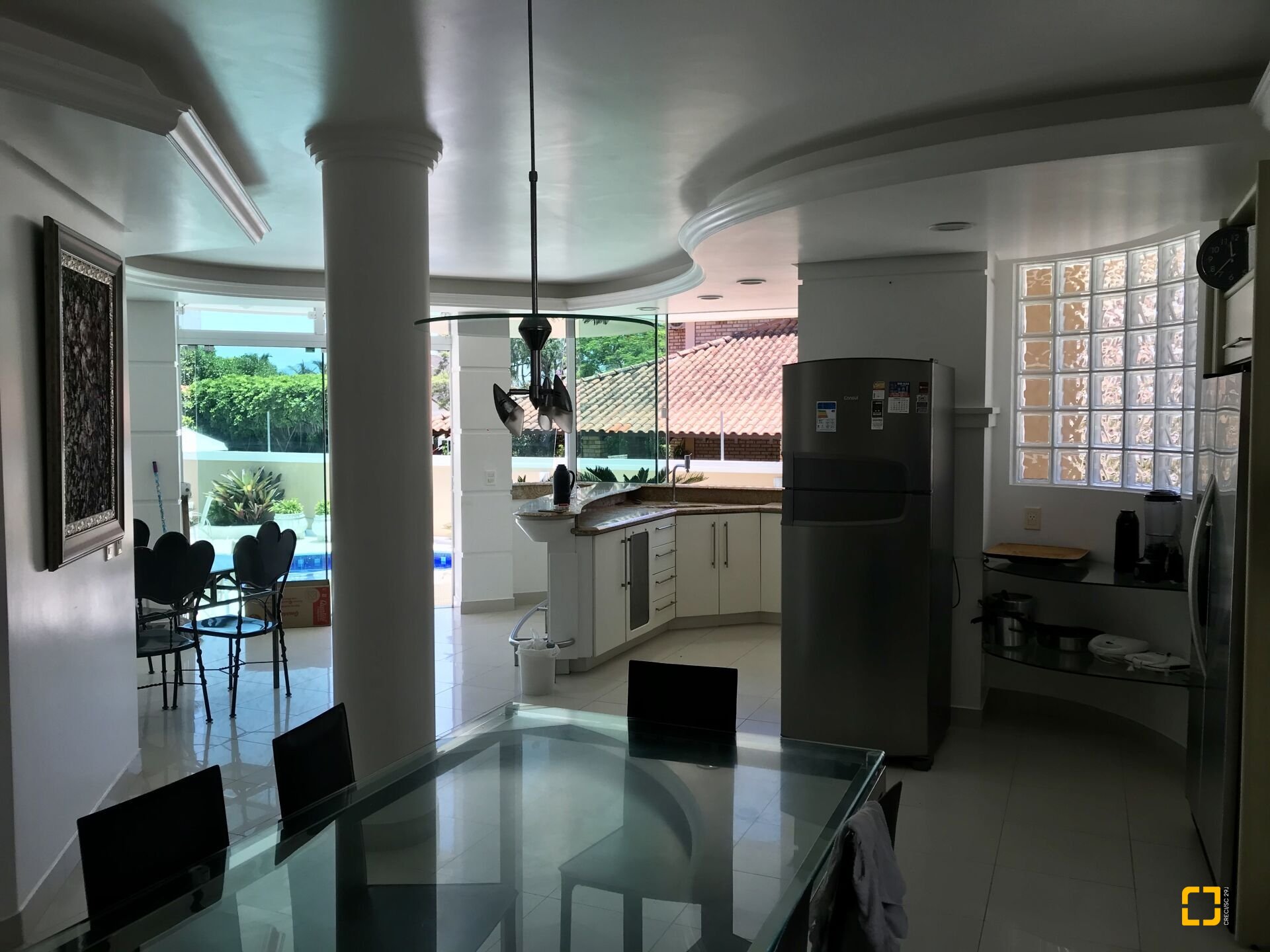 Casa com 800m², 9 quartos (sendo 8 suítes), 5 garagens, no bairro Jurerê Internacional em Florianópolis