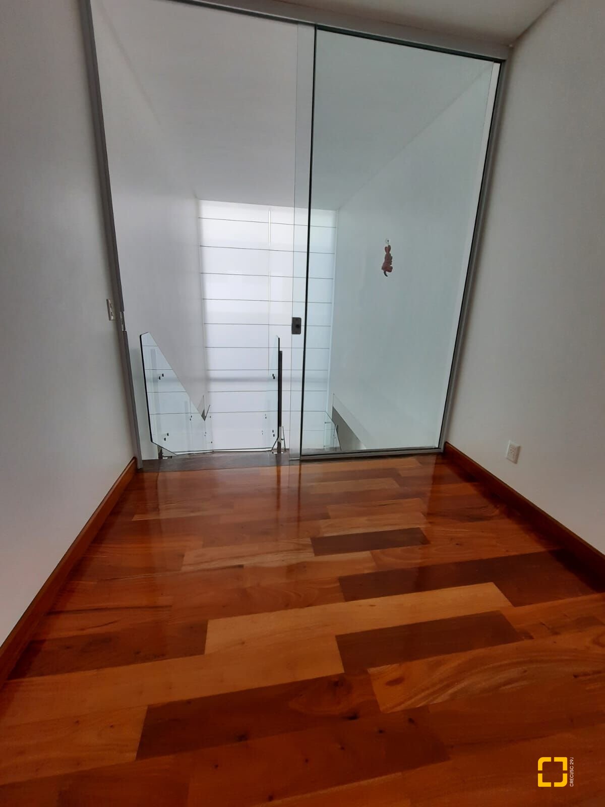 Casa com 900m², 8 quartos (sendo 4 suítes), 4 garagens, no bairro Jurerê Internacional em Florianópolis