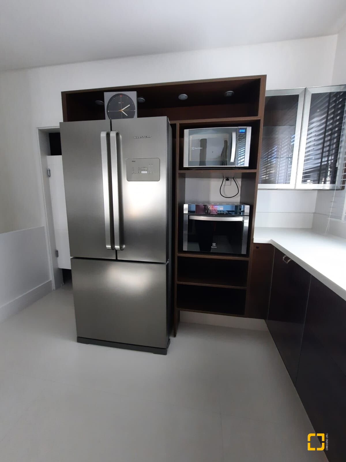 Casa com 900m², 8 quartos (sendo 4 suítes), 4 garagens, no bairro Jurerê Internacional em Florianópolis
