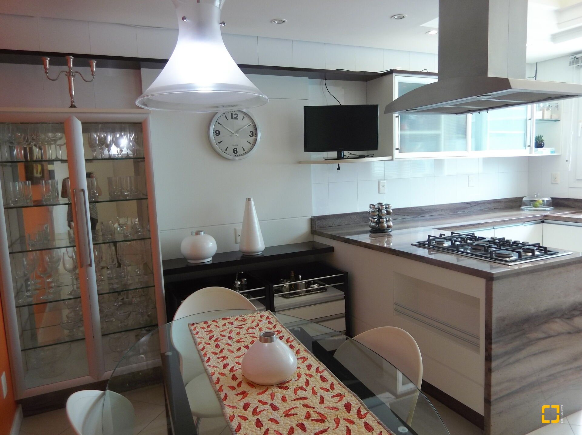 Casa com 650m², 8 quartos (sendo 4 suítes), 5 garagens, no bairro Jurerê Internacional em Florianópolis