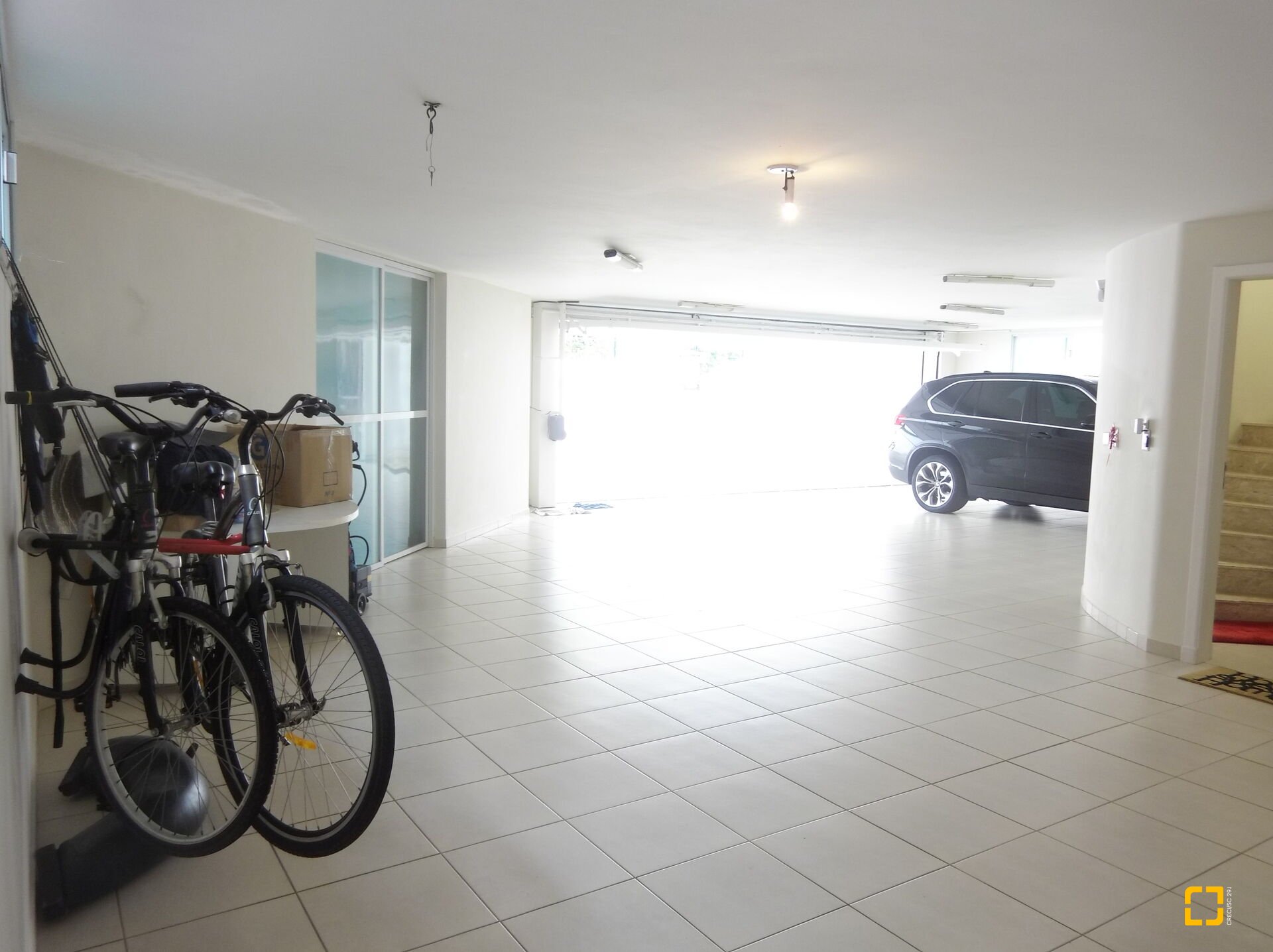 Casa com 650m², 8 quartos (sendo 4 suítes), 5 garagens, no bairro Jurerê Internacional em Florianópolis