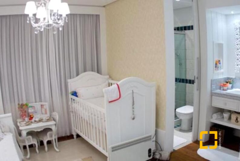Casa com 520m², 5 quartos, 4 garagens, no bairro Jurerê em Florianópolis