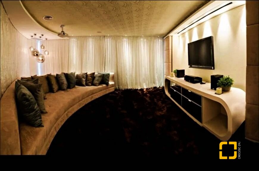 Casa com 1600m², 5 quartos (sendo 5 suítes), 7 garagens, no bairro Jurerê Internacional em Florianópolis