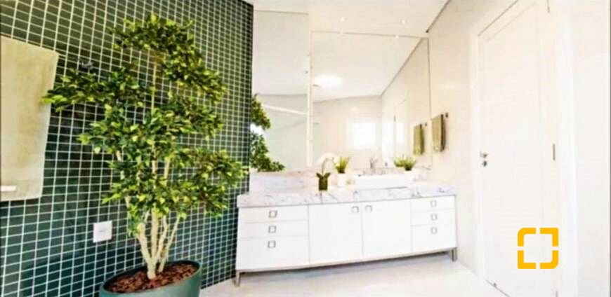 Casa com 1600m², 5 quartos (sendo 5 suítes), 7 garagens, no bairro Jurerê Internacional em Florianópolis