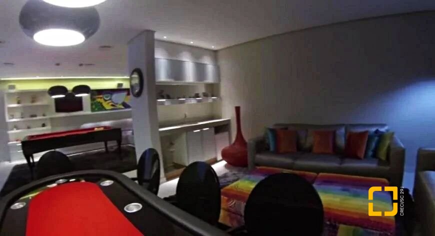Casa com 1600m², 5 quartos (sendo 5 suítes), 7 garagens, no bairro Jurerê Internacional em Florianópolis