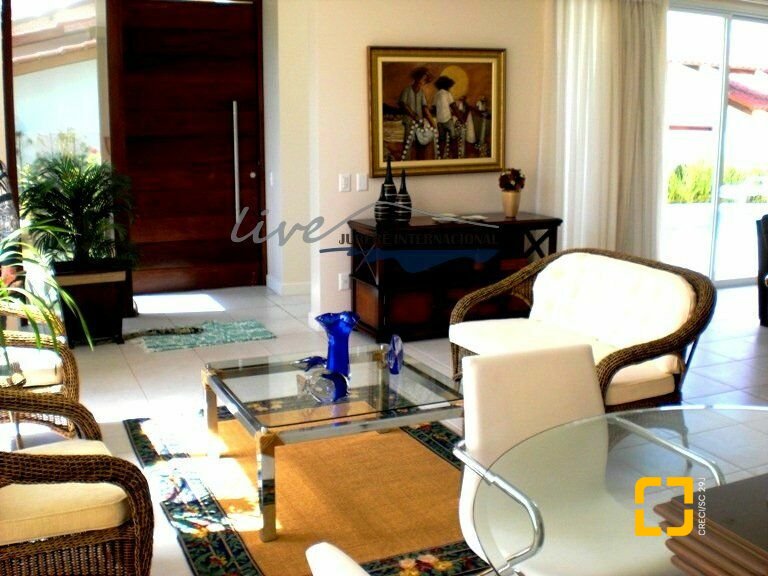 Casa com 480m², 8 quartos (sendo 4 suítes), 6 garagens, no bairro Jurerê Internacional em Florianópolis