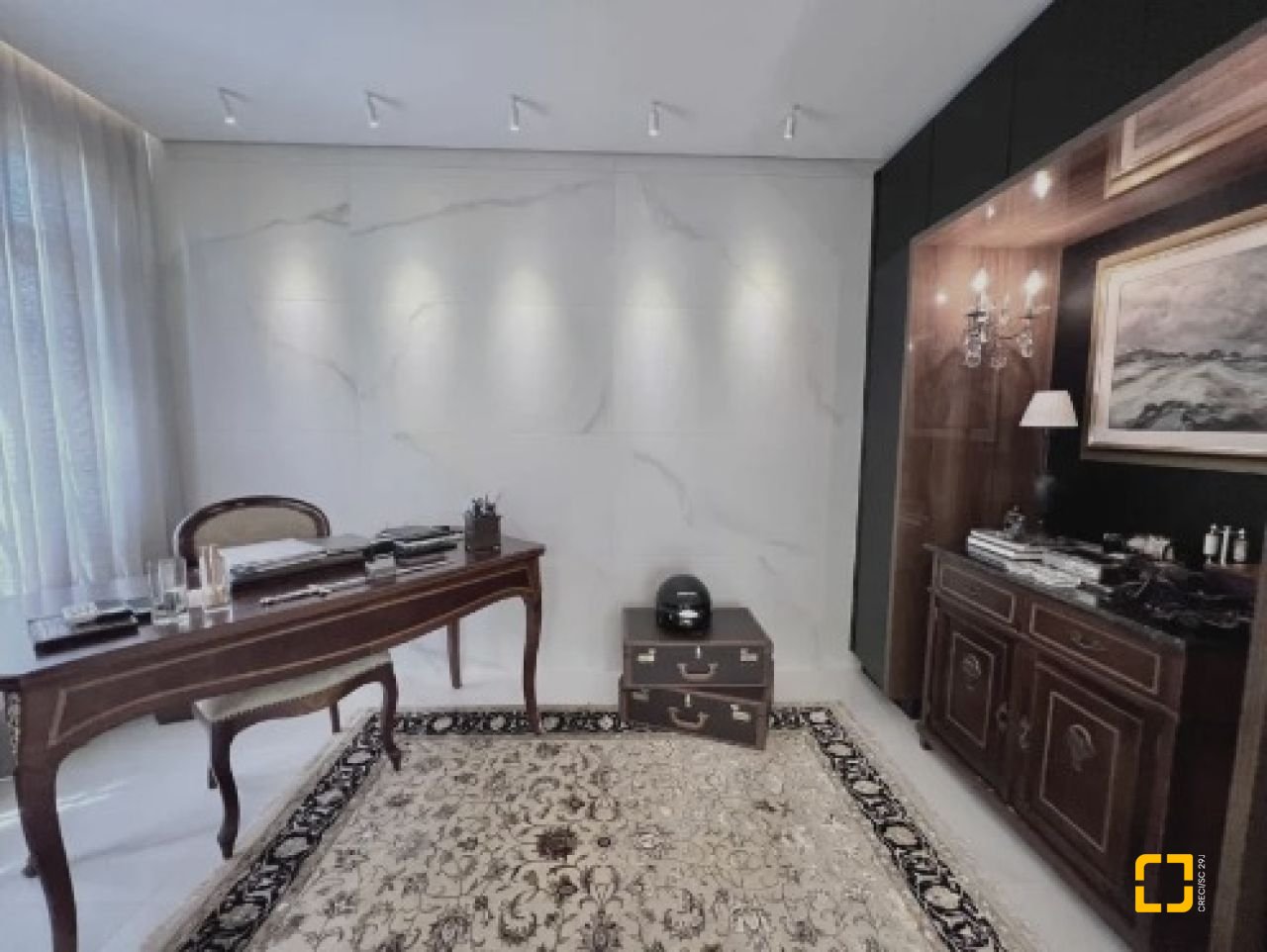 Casa com 450m², 8 quartos (sendo 4 suítes), 6 garagens, no bairro Jurerê Internacional em Florianópolis