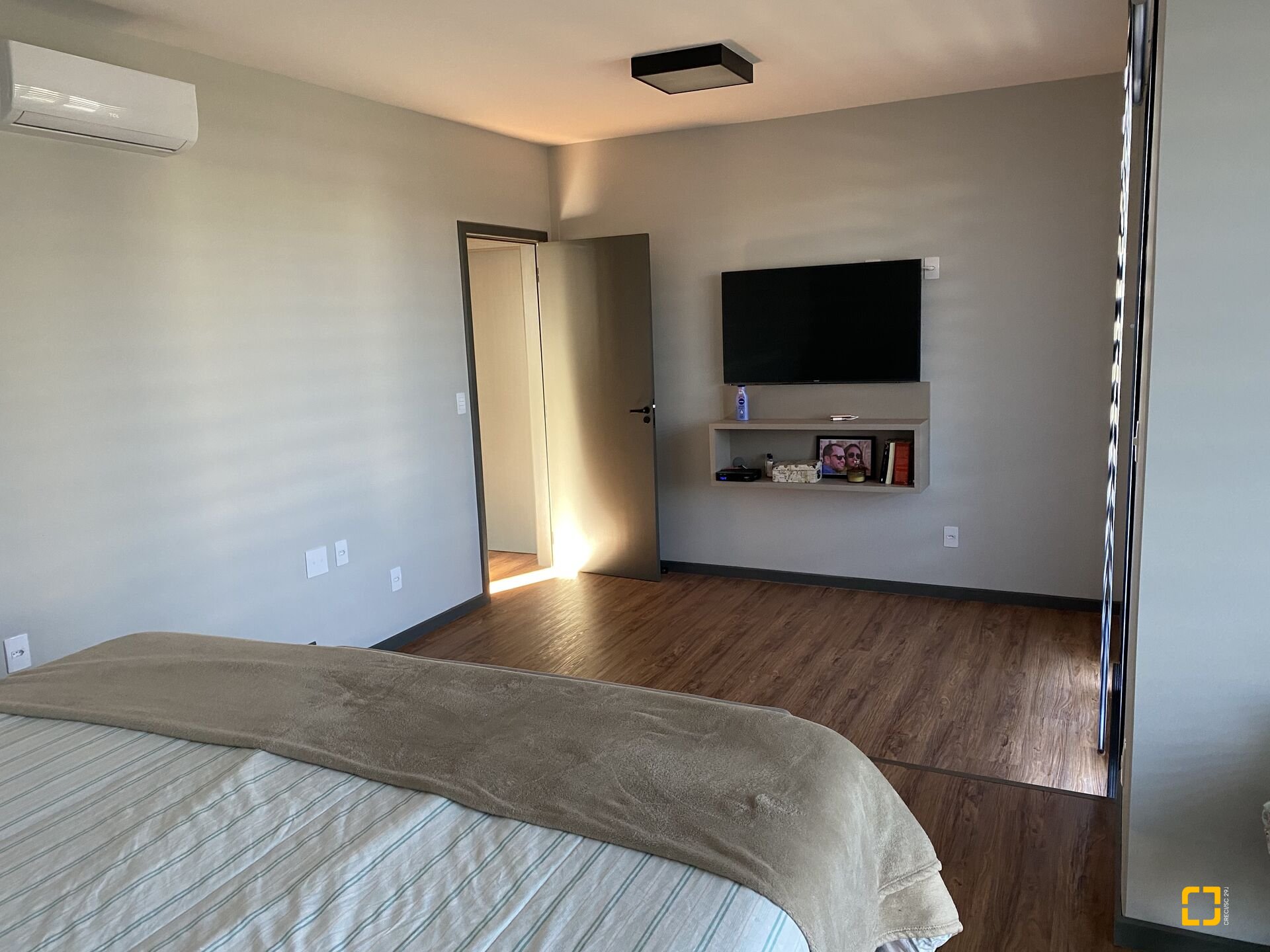 Casa com 350m², 8 quartos (sendo 4 suítes), 3 garagens, no bairro Jurerê Internacional em Florianópolis