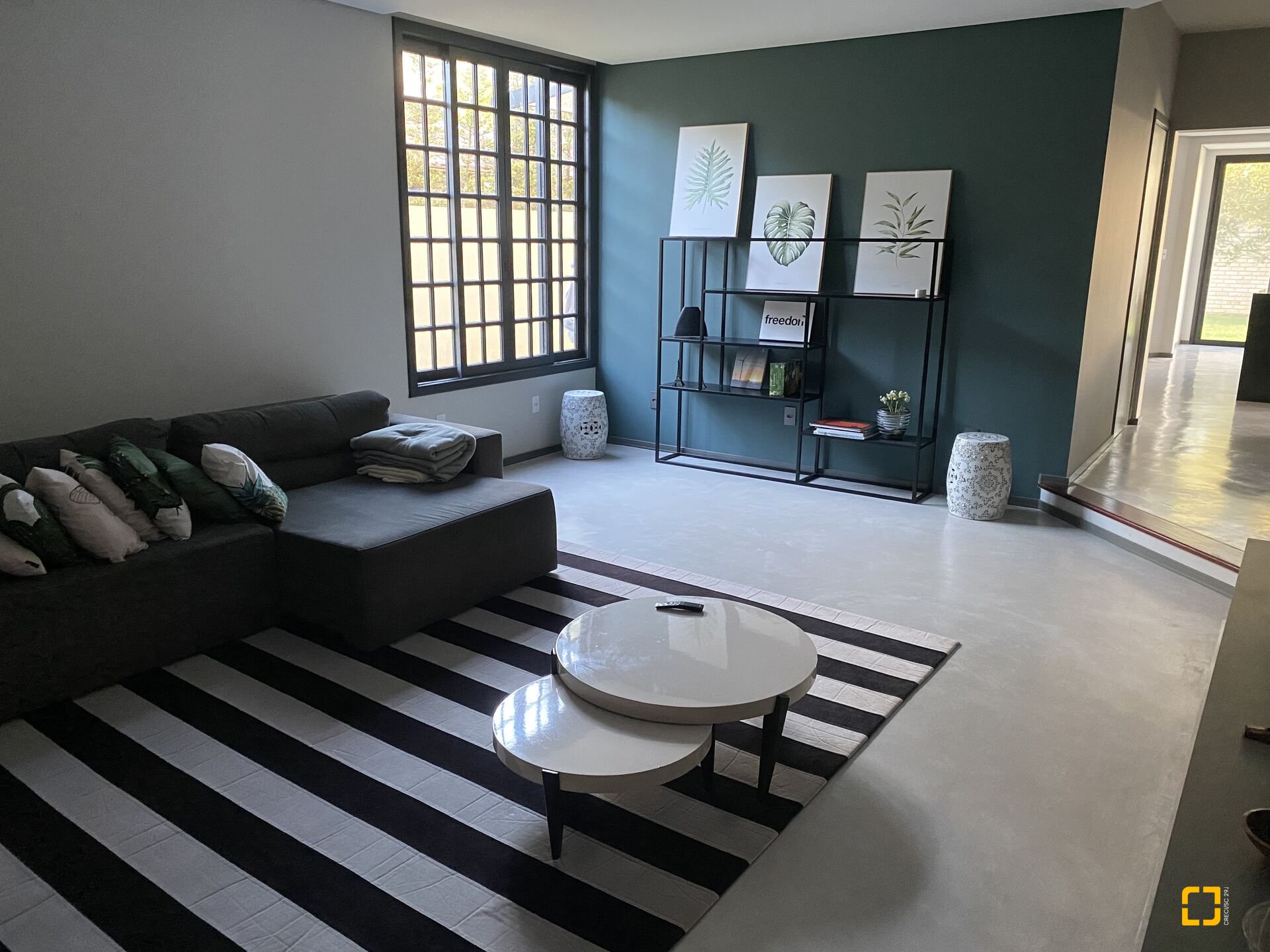 Casa com 350m², 8 quartos (sendo 4 suítes), 3 garagens, no bairro Jurerê Internacional em Florianópolis
