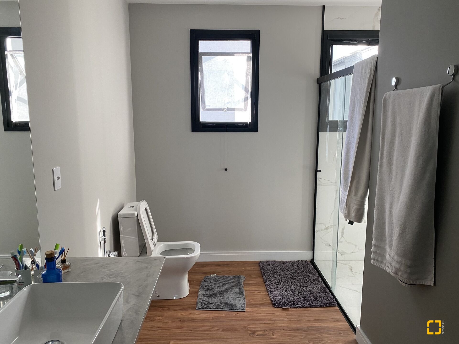 Casa com 350m², 8 quartos (sendo 4 suítes), 3 garagens, no bairro Jurerê Internacional em Florianópolis