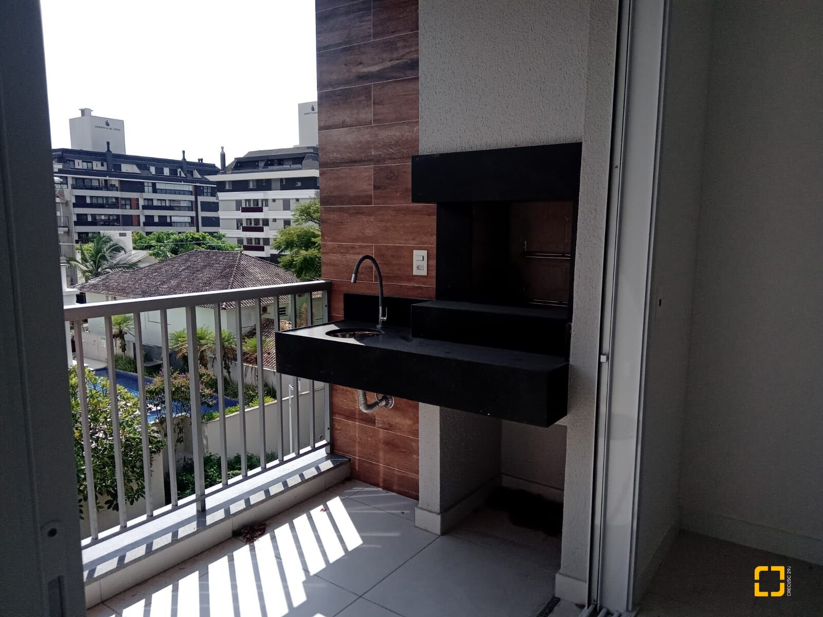 Apartamento com 104m², 6 quartos (sendo 3 suítes), 1 garagem, no bairro Jurerê em Florianópolis