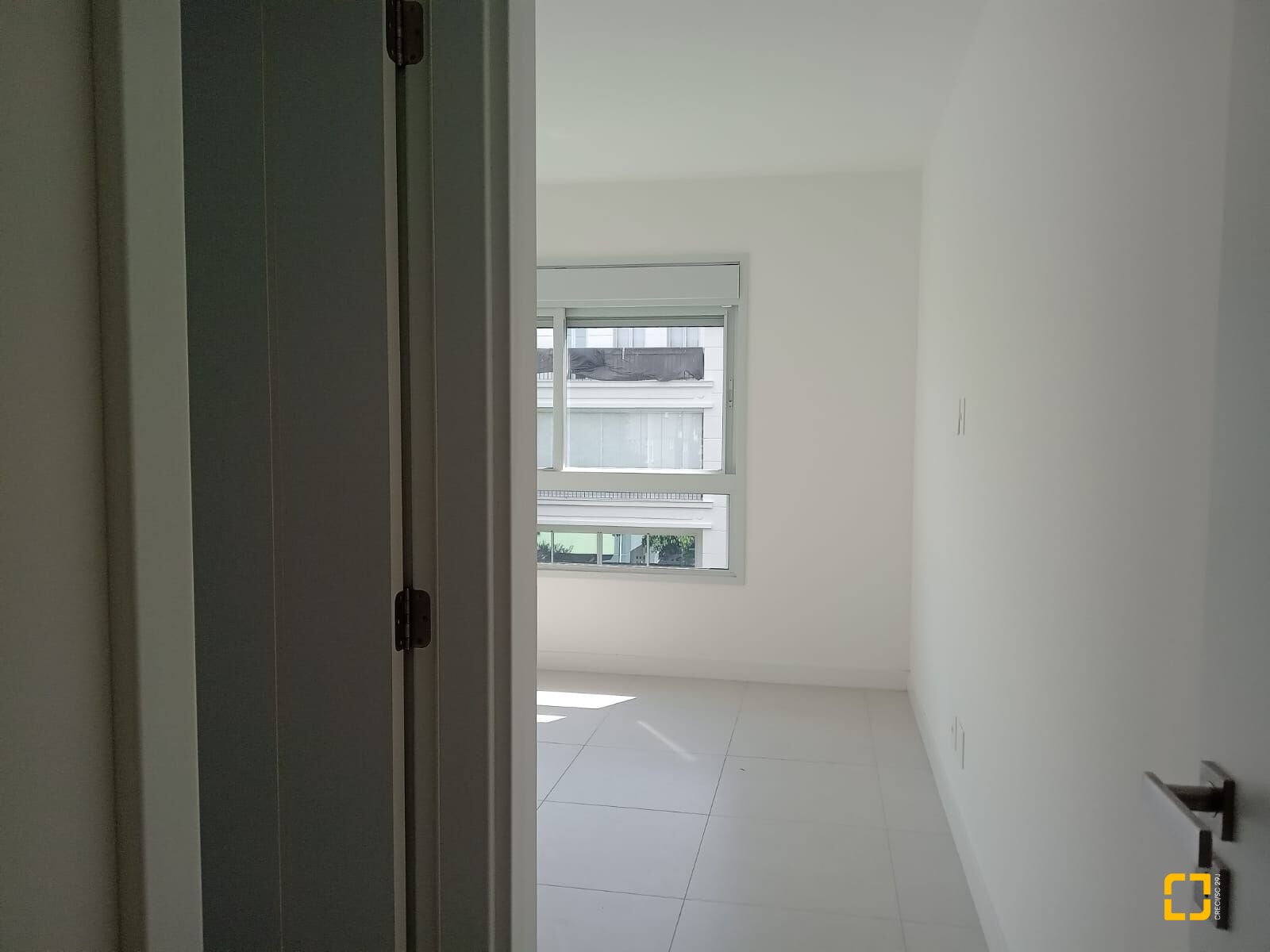 Apartamento com 104m², 6 quartos (sendo 3 suítes), 1 garagem, no bairro Jurerê em Florianópolis
