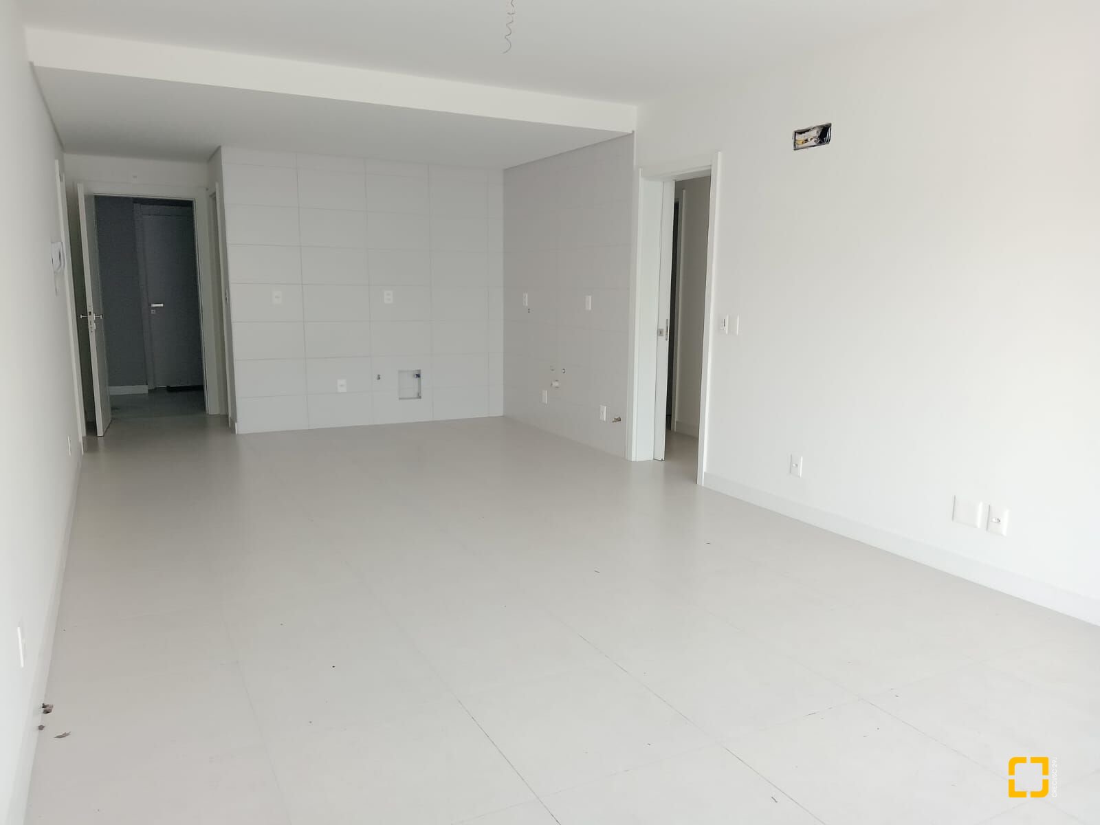 Apartamento com 104m², 6 quartos (sendo 3 suítes), 1 garagem, no bairro Jurerê em Florianópolis